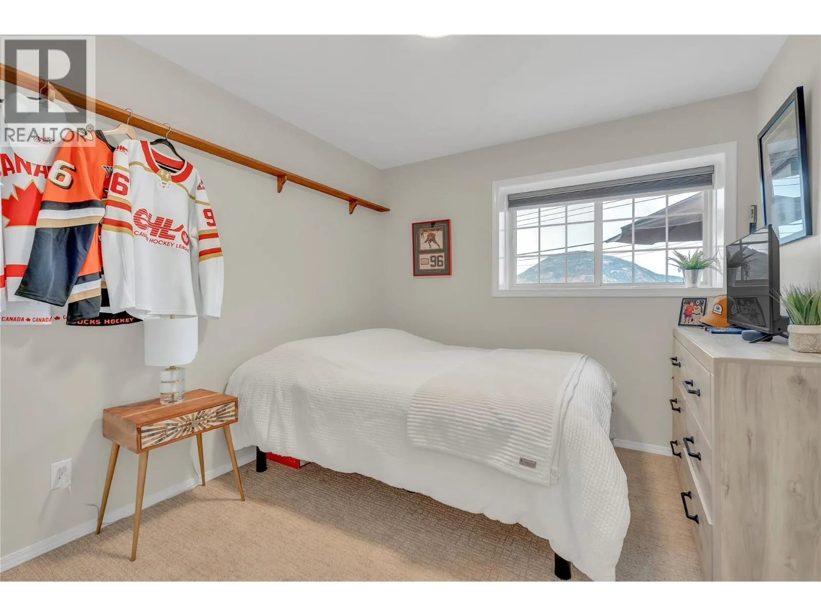114 VANCOUVER Place