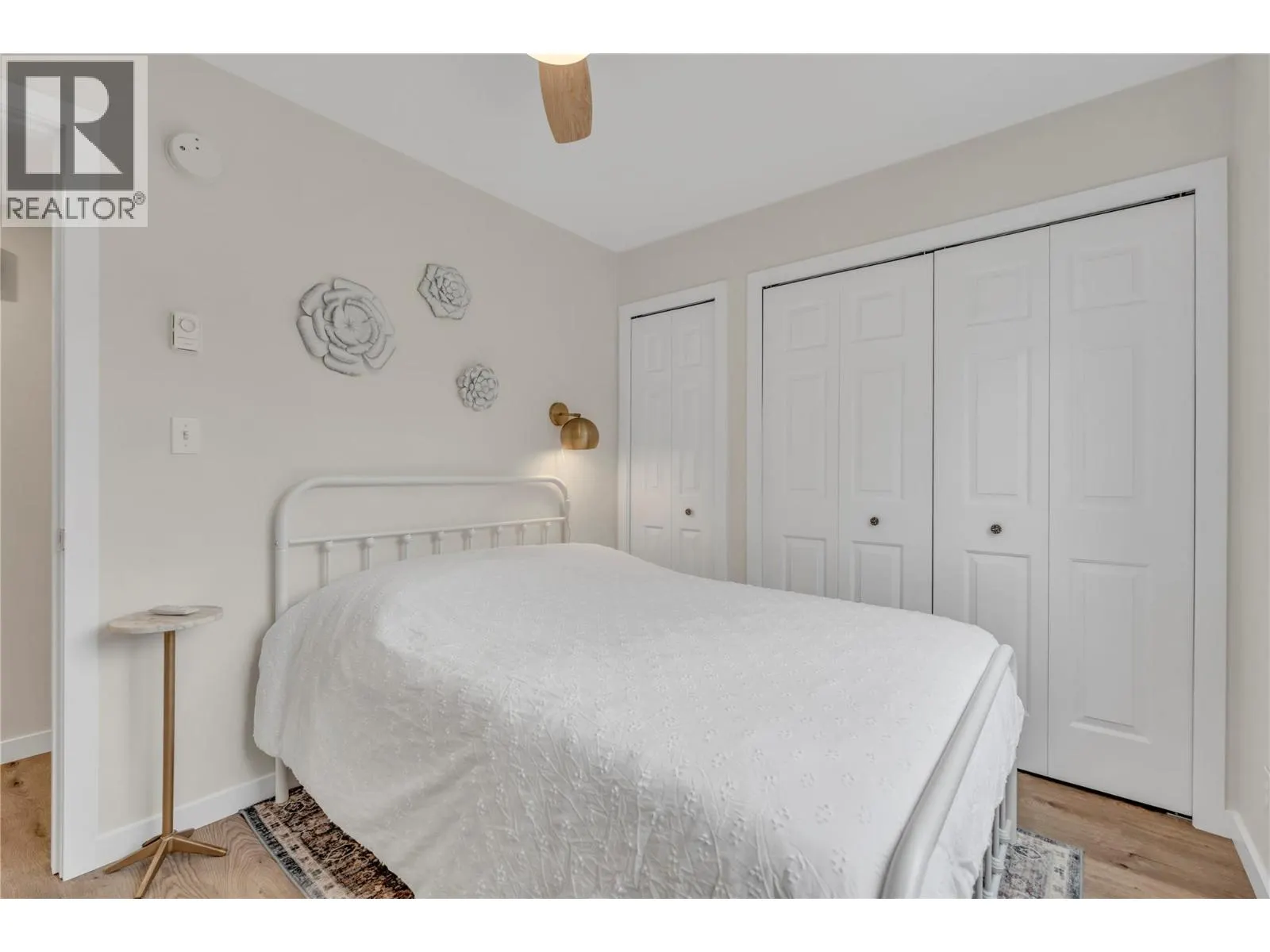 114 VANCOUVER Place