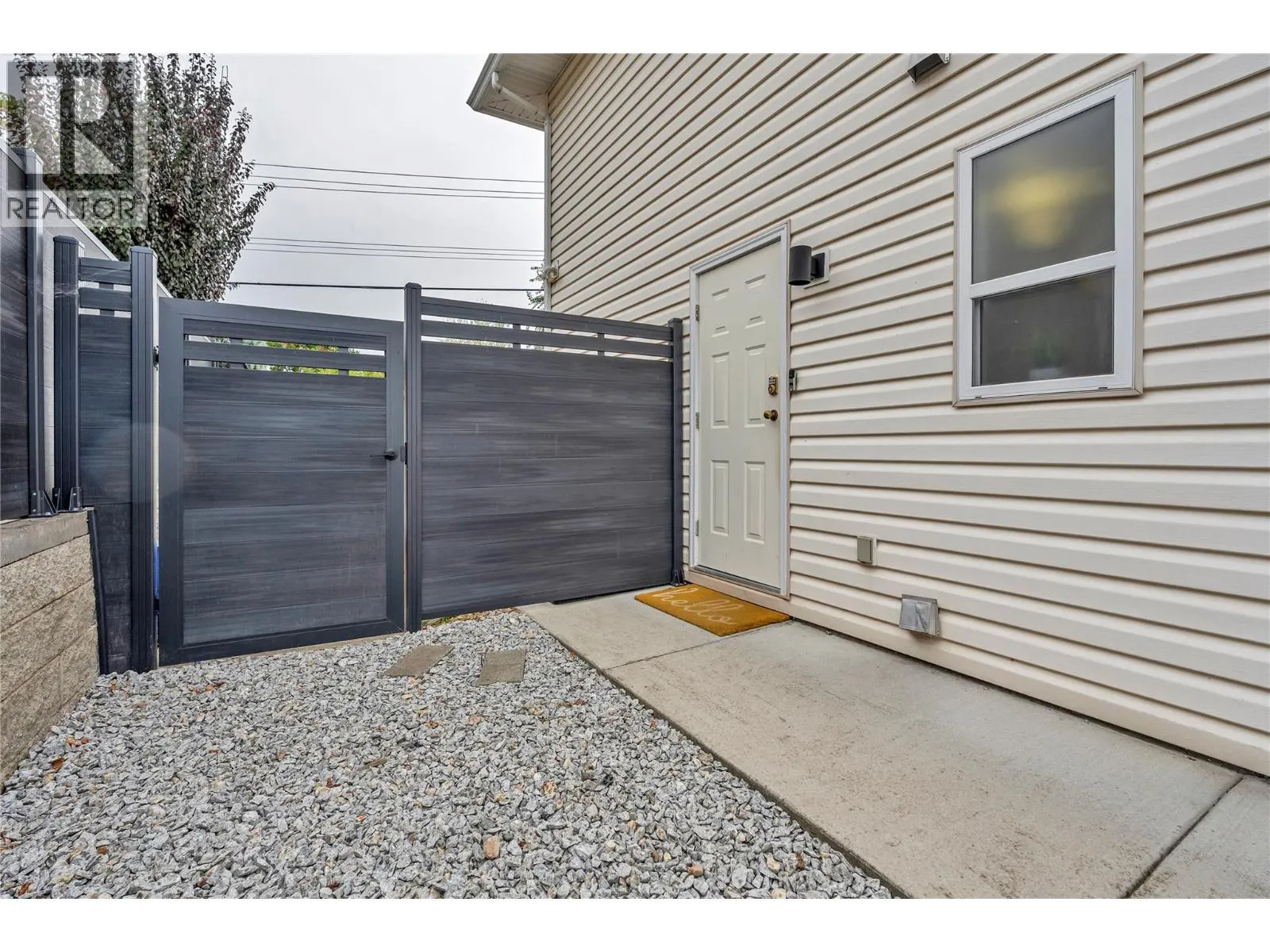114 VANCOUVER Place