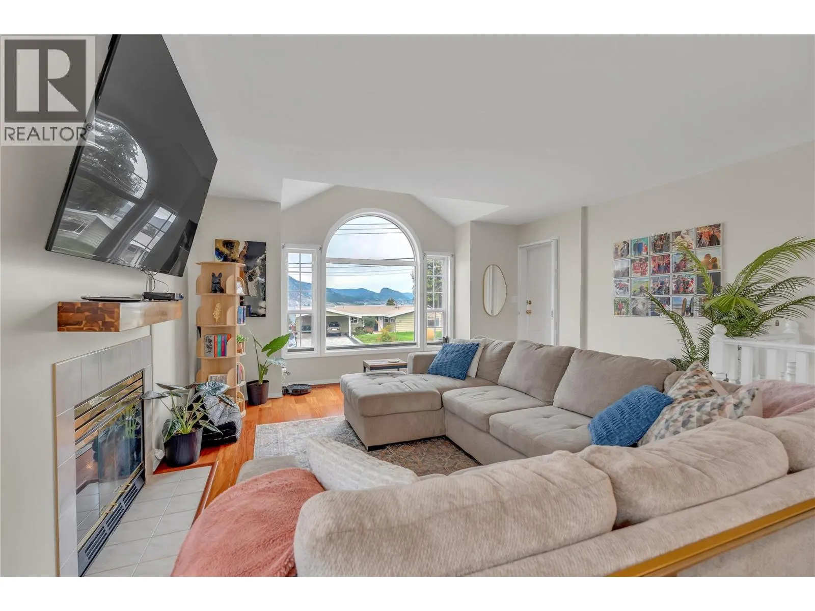114 VANCOUVER Place