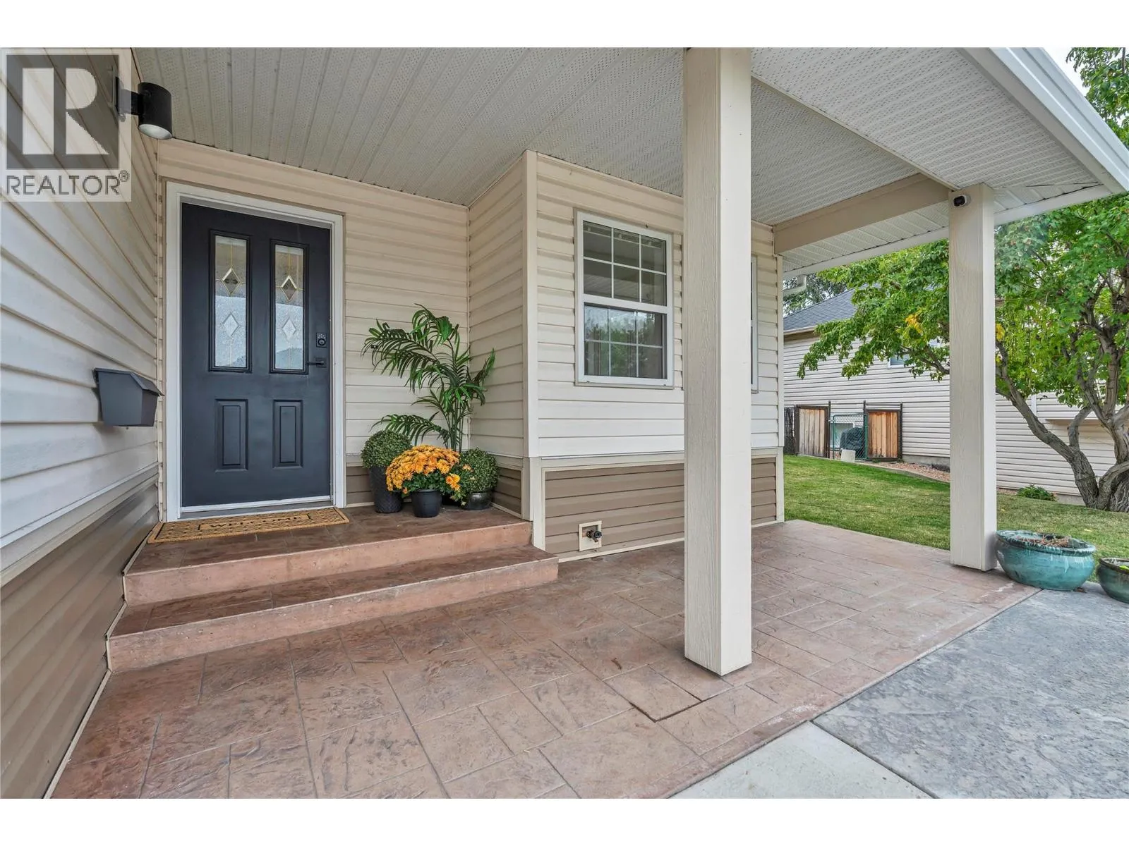 114 VANCOUVER Place