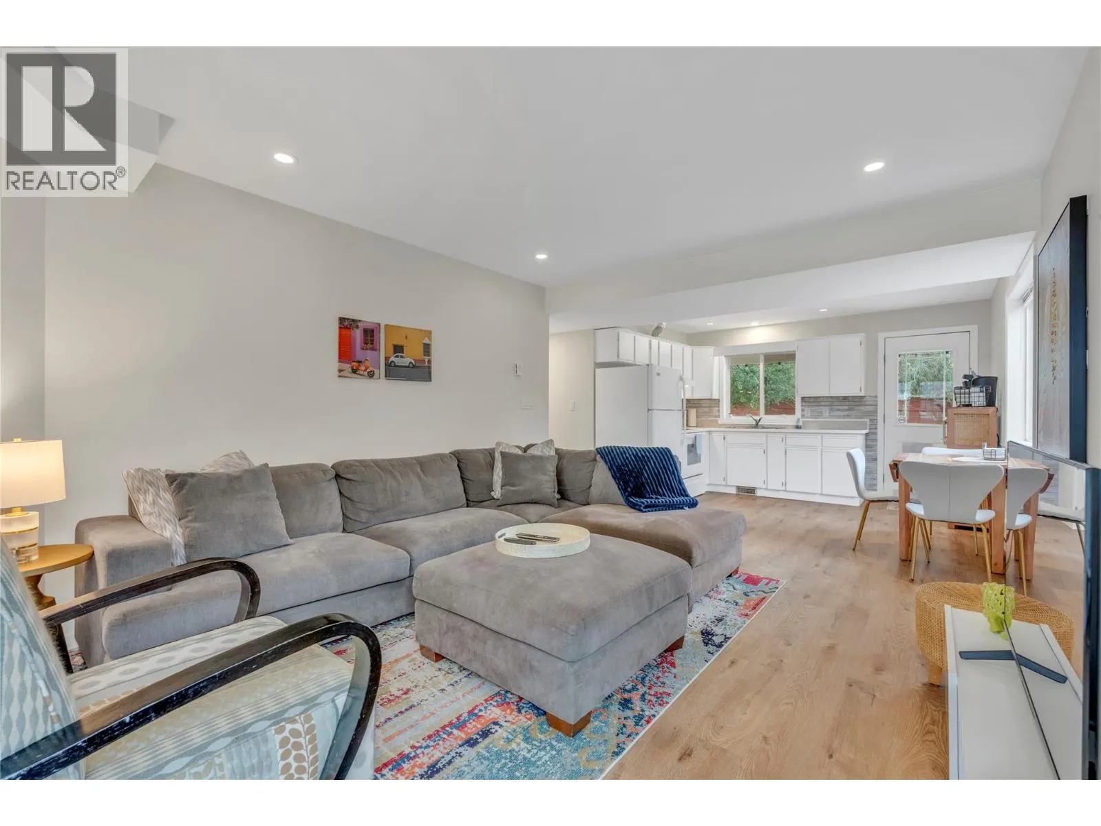 114 VANCOUVER Place