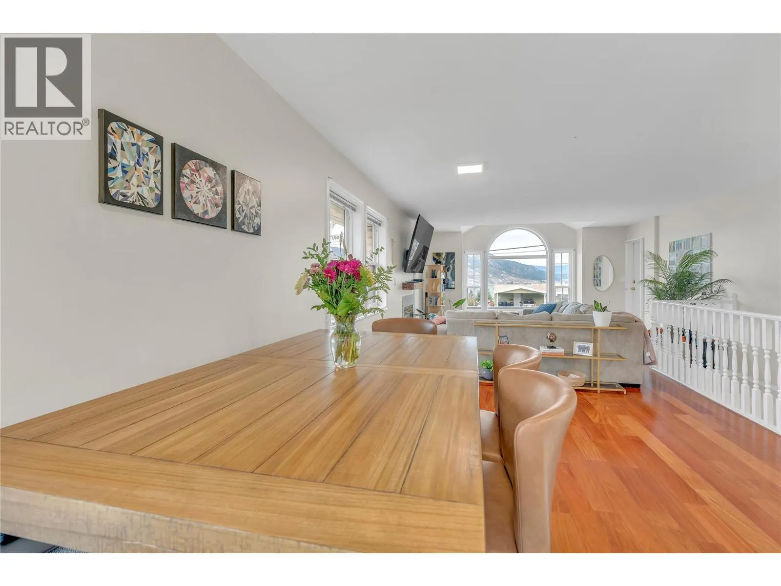 114 VANCOUVER Place