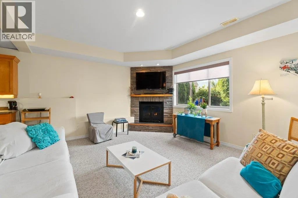 881 16 Street NE Unit# 7