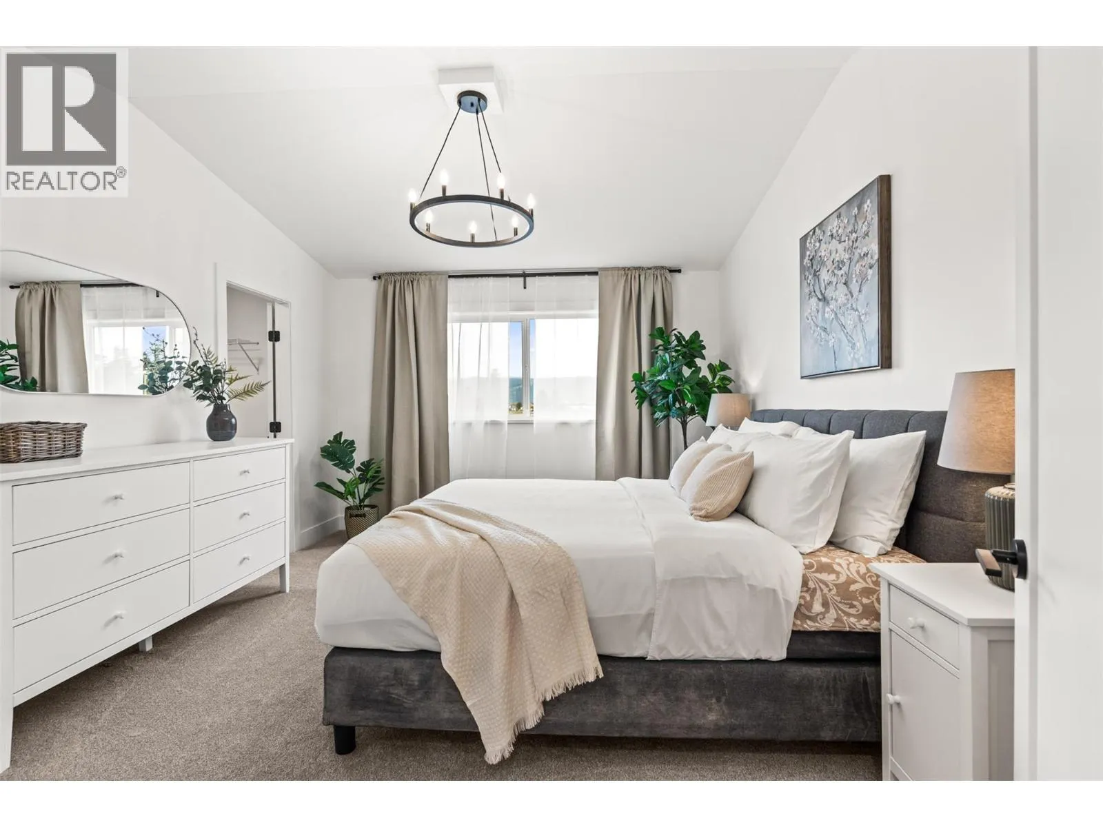 2467 Bradley Drive Unit# 102