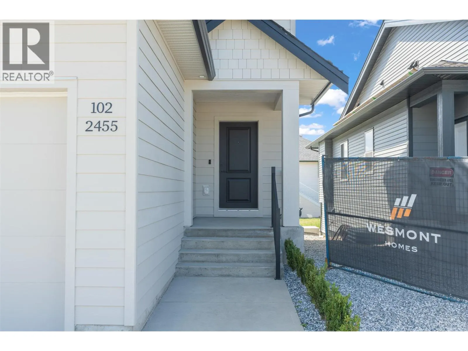 2467 Bradley Drive Unit# 102