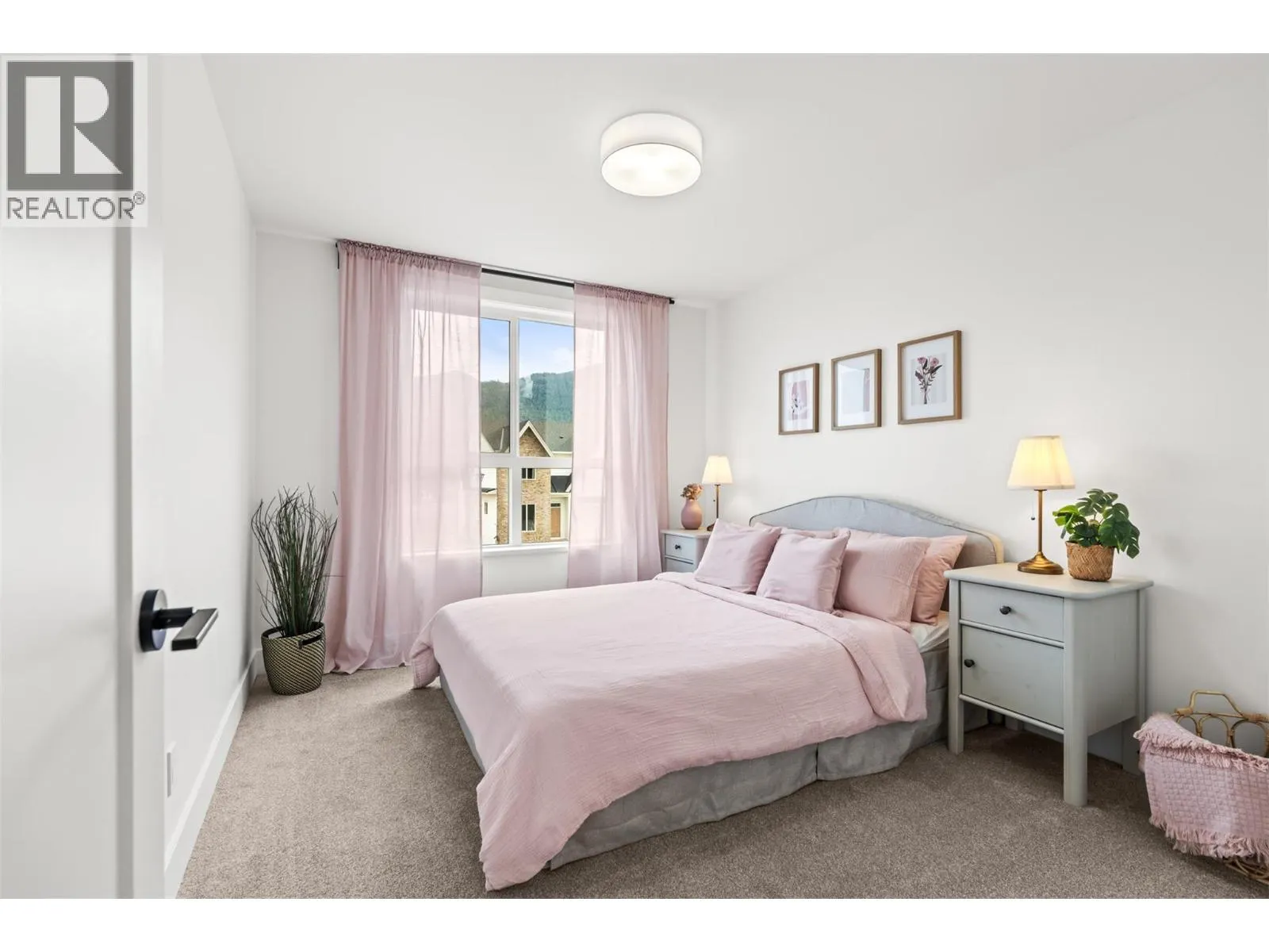 2467 Bradley Drive Unit# 102