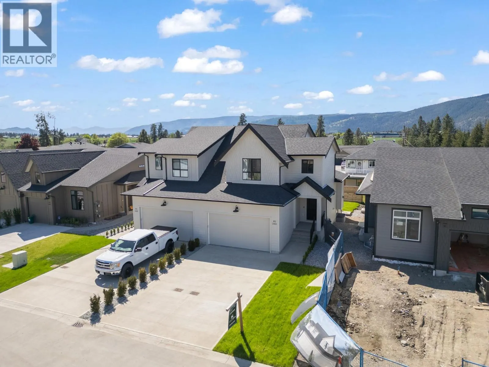 2467 Bradley Drive Unit# 102