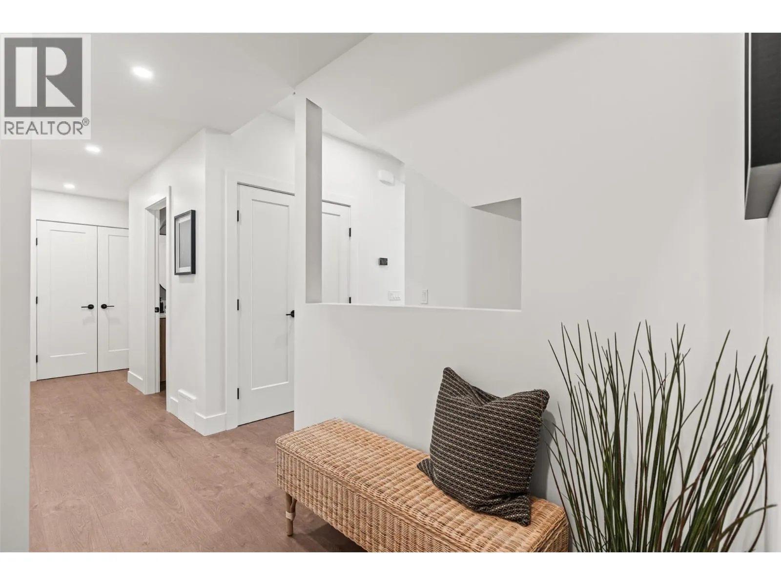 2467 Bradley Drive Unit# 102