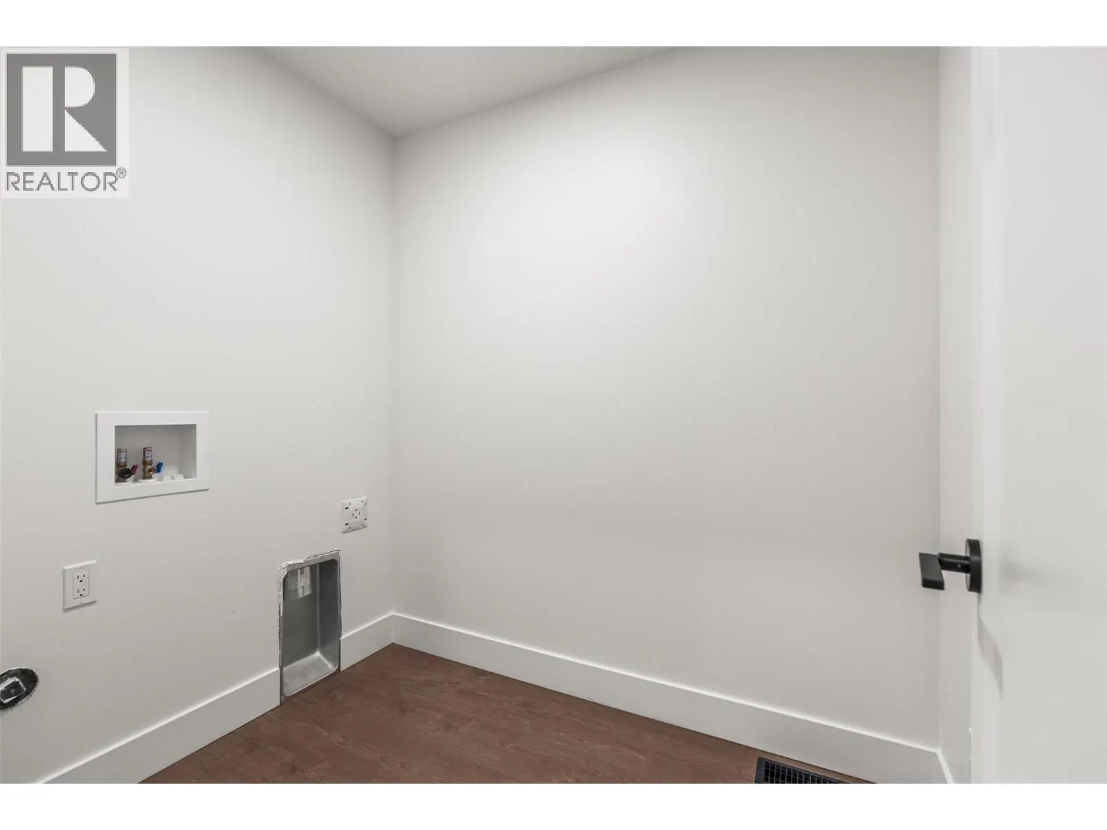 2467 Bradley Drive Unit# 102