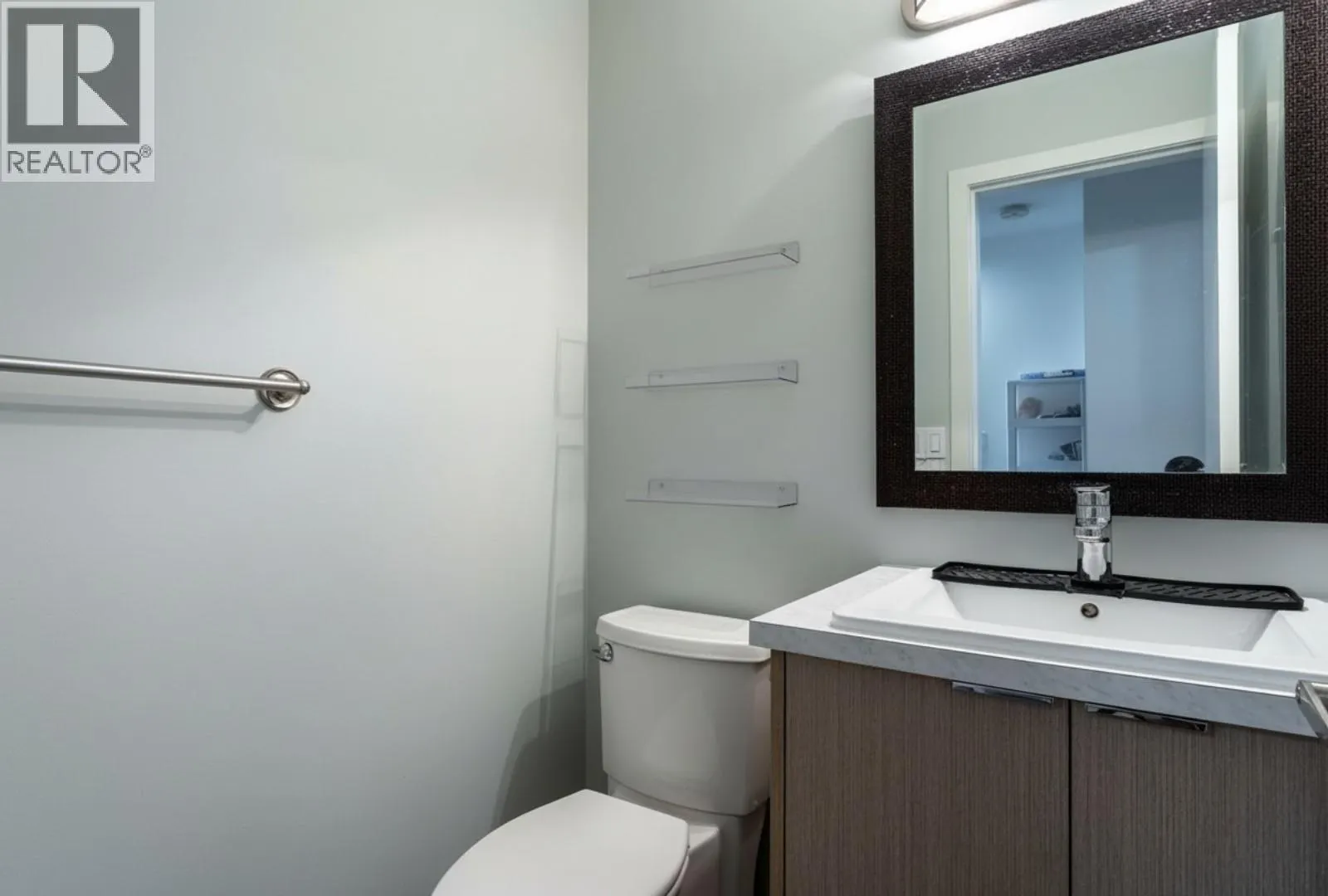 3160 De Montreuil Court Unit# 413