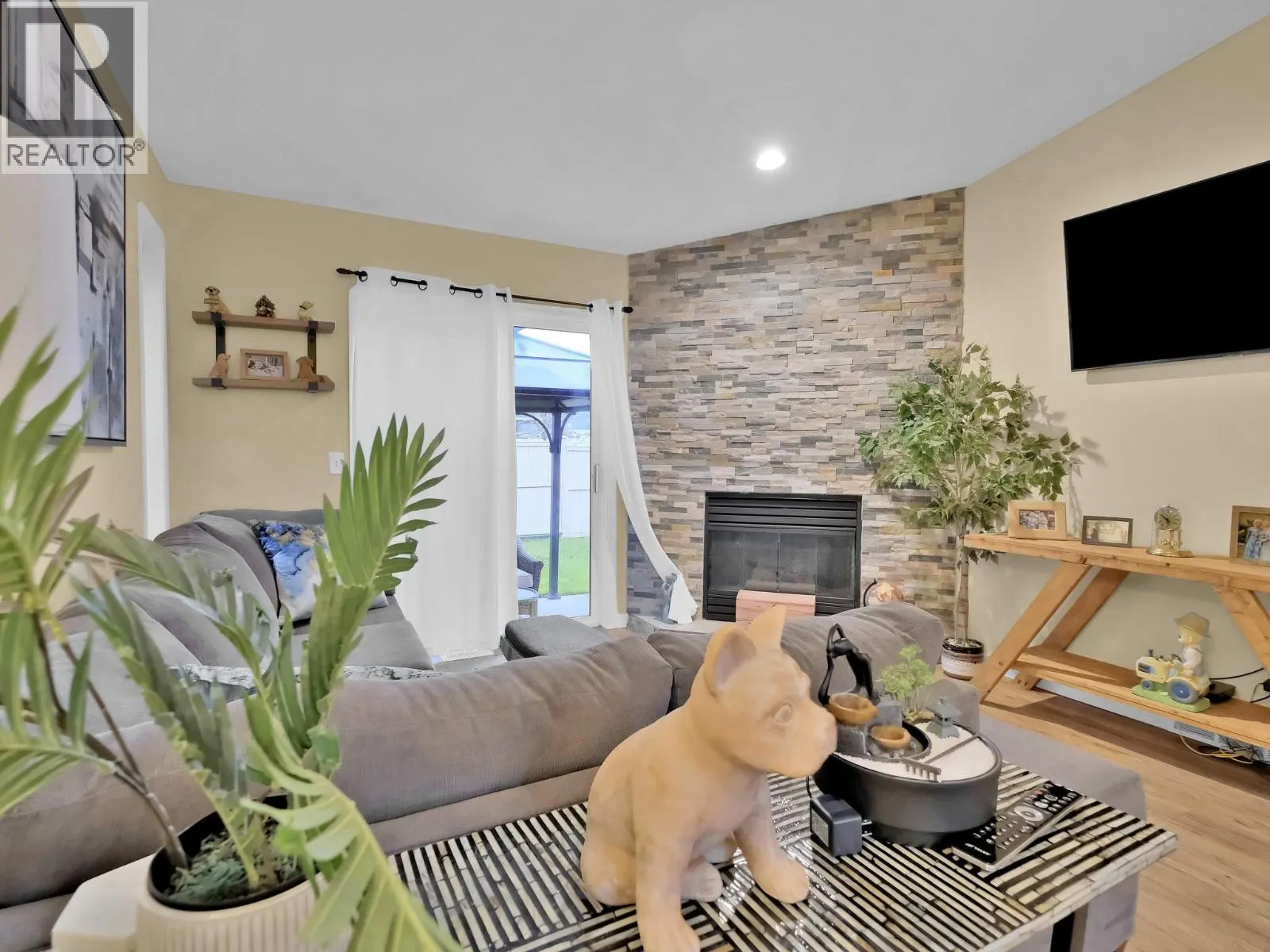 2210 Louie Drive Unit# 26