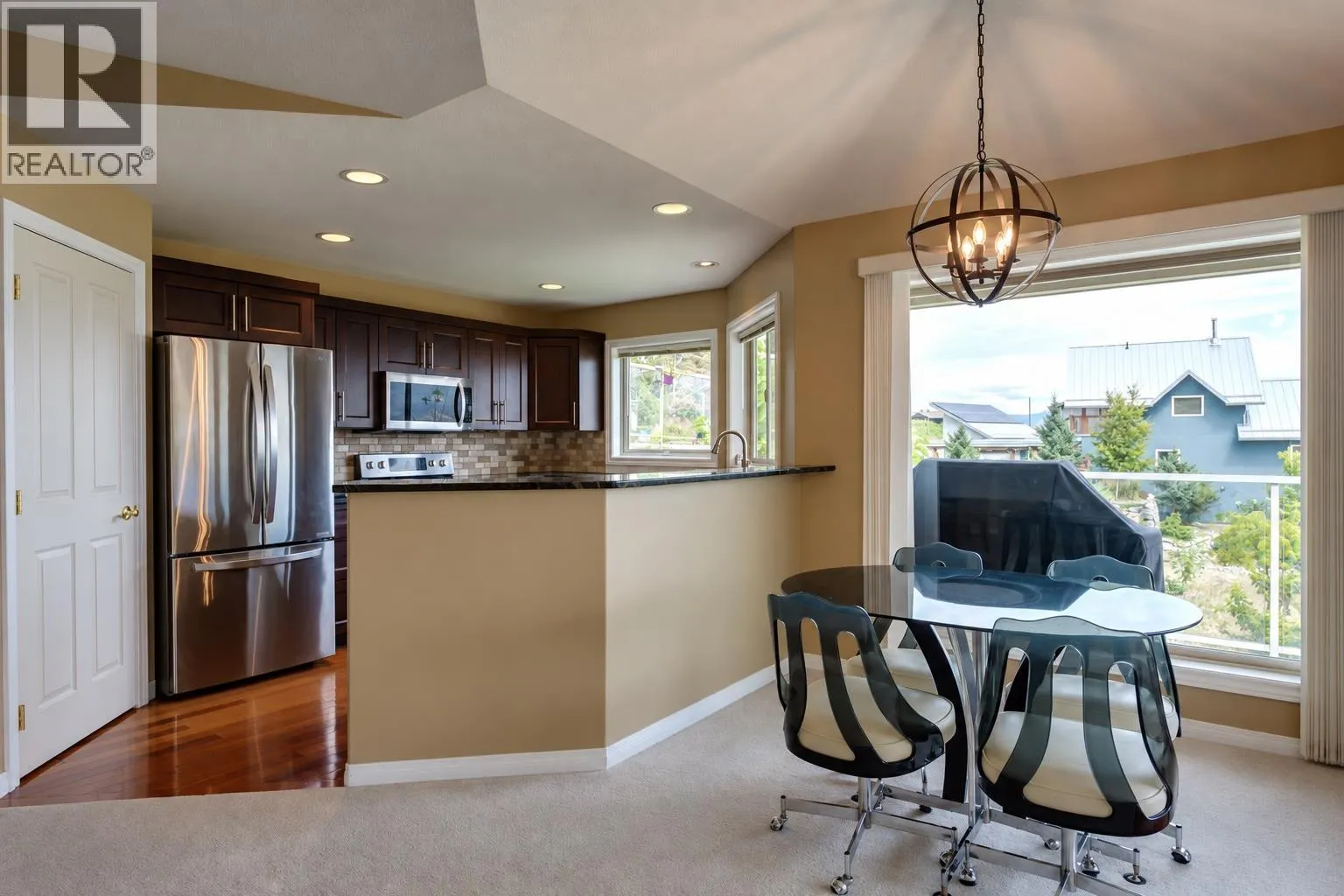 4074 Gellatly Road Unit# 221