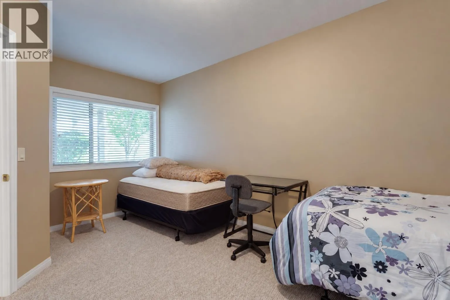 4074 Gellatly Road Unit# 221