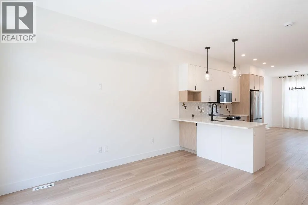 414 Humbert Street Unit# 4