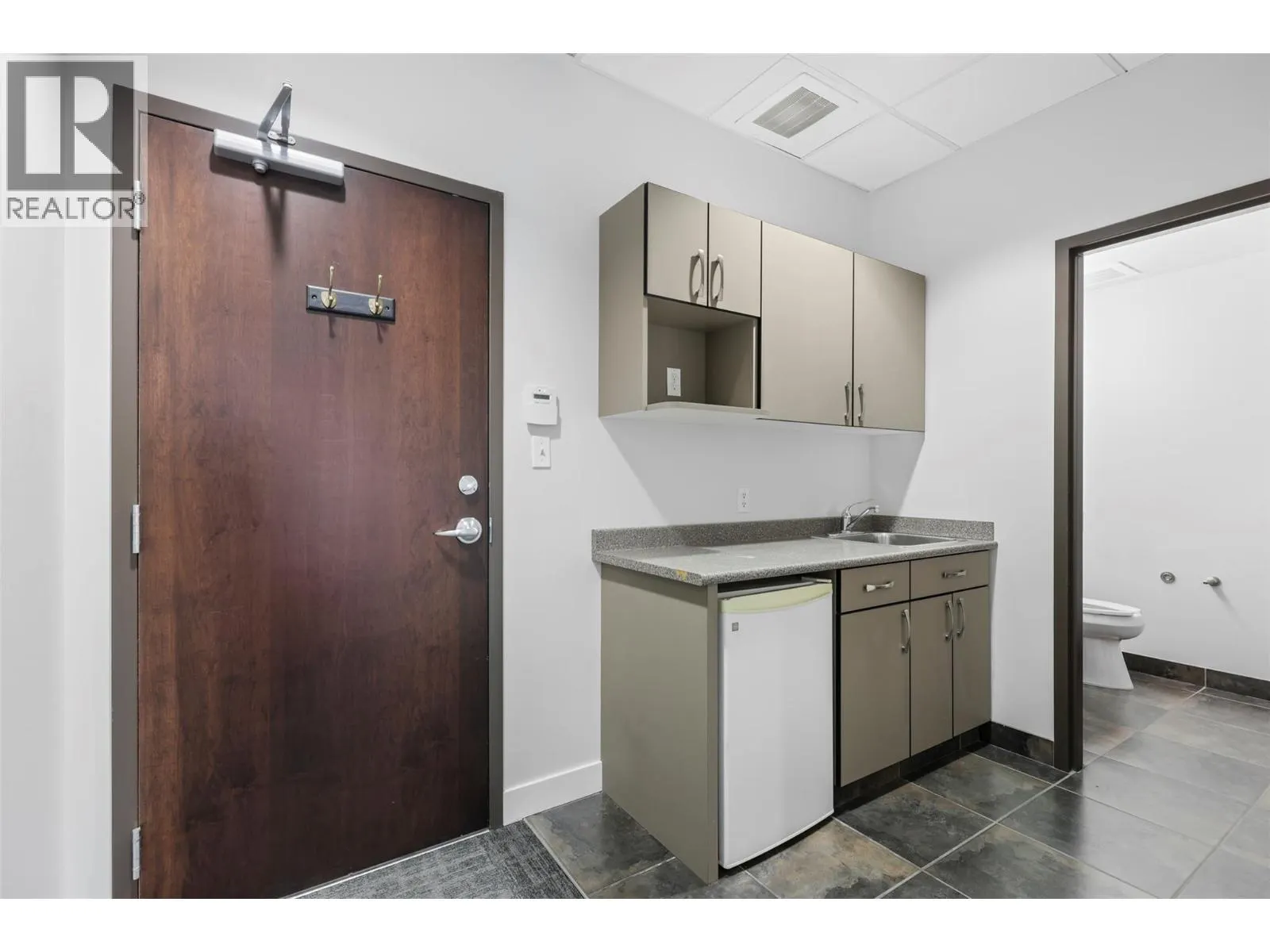 474 COLUMBIA Street Unit# 203