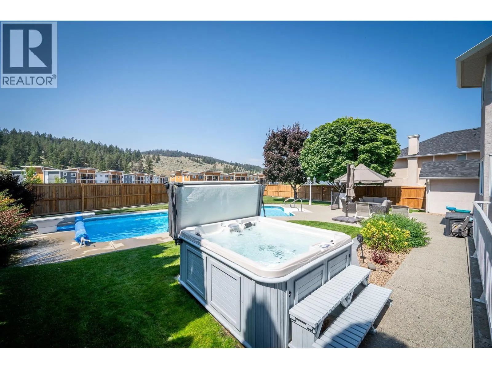 975 Regent Crescent