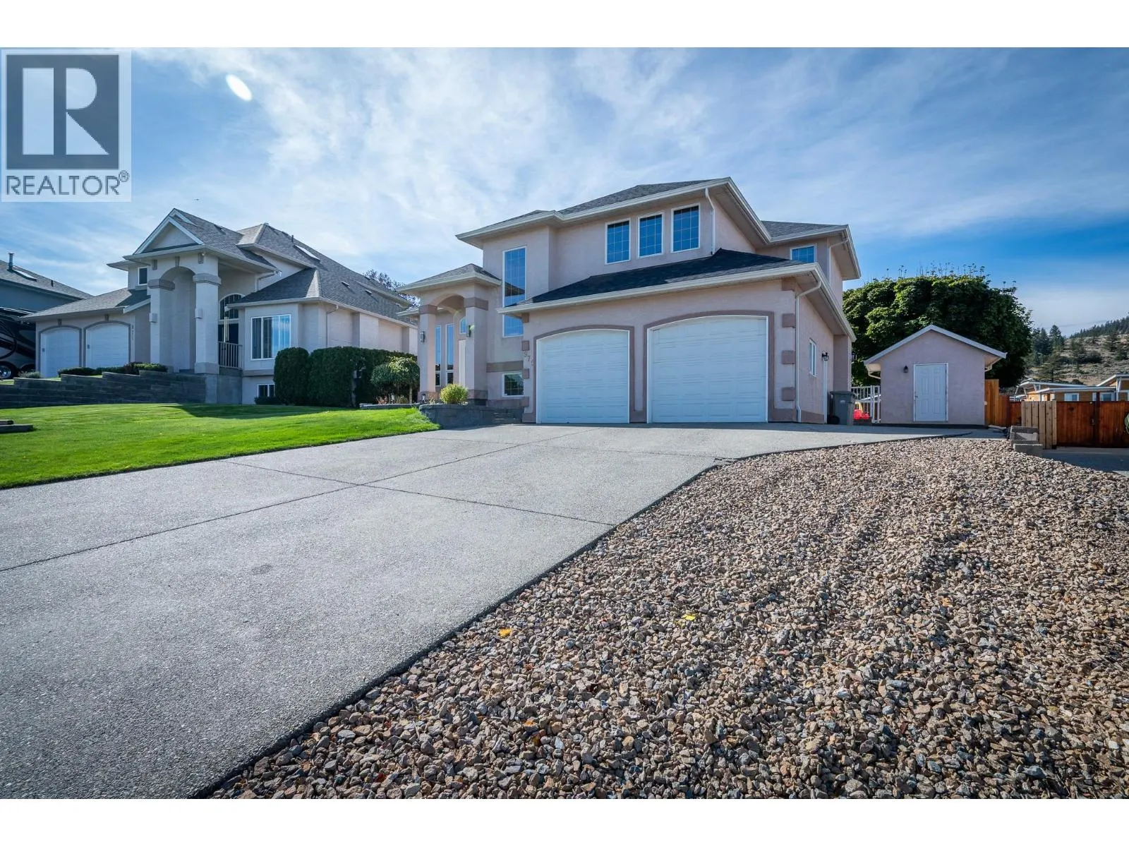 975 Regent Crescent