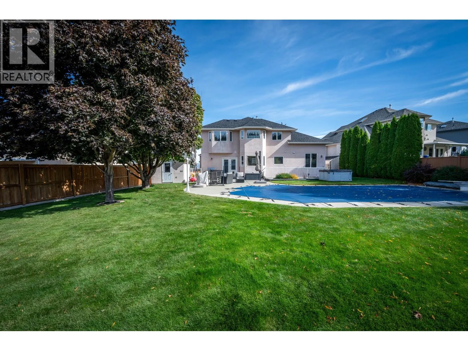 975 Regent Crescent