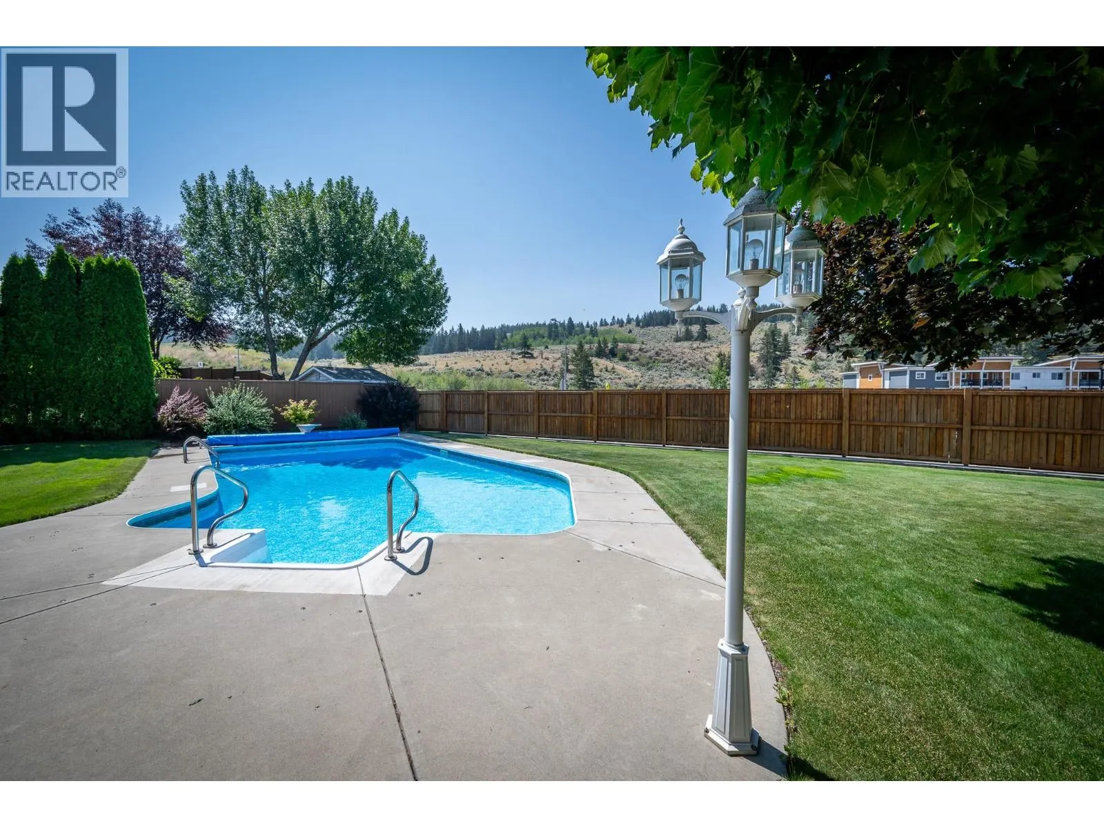 975 Regent Crescent