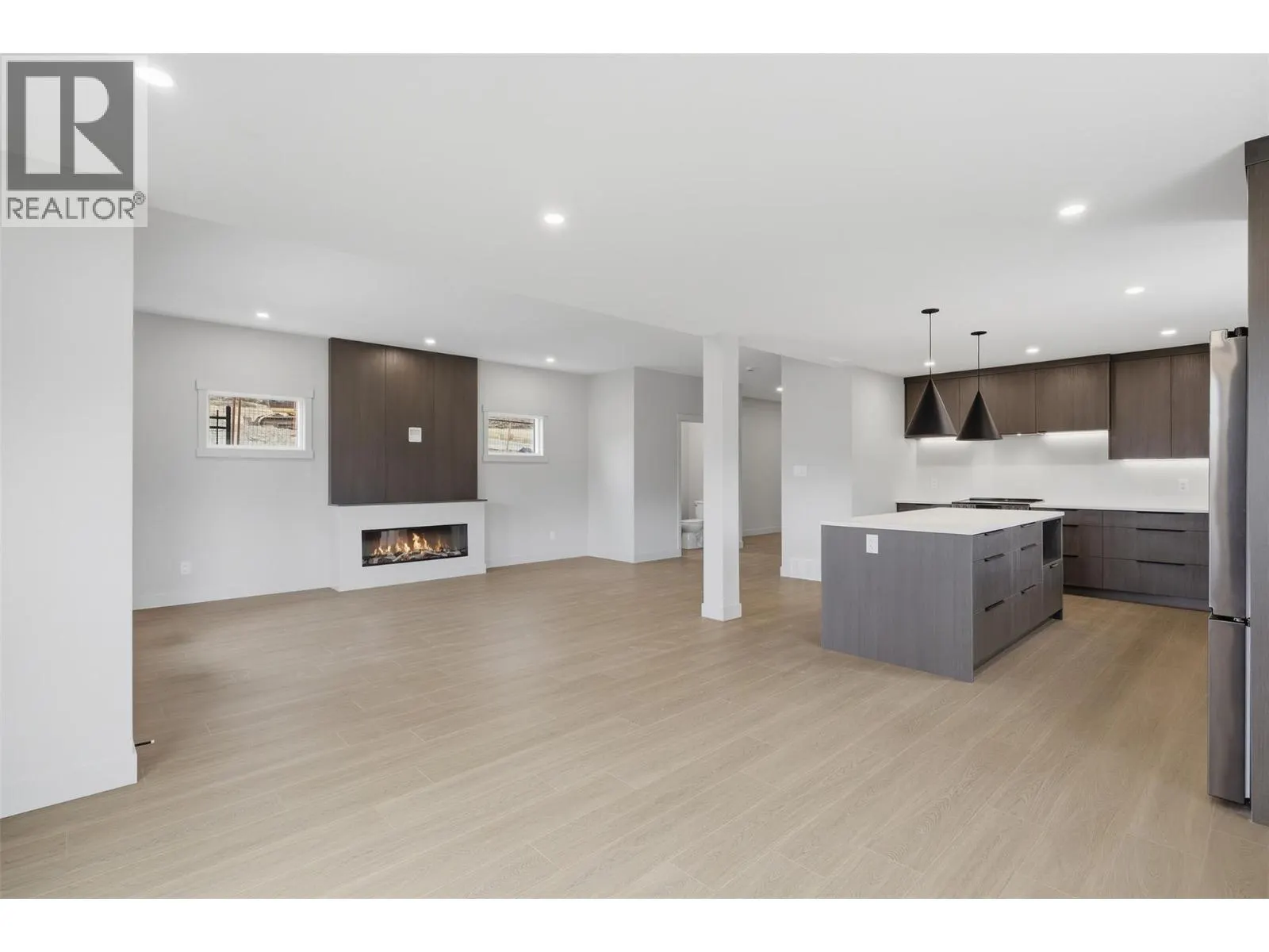 38 RUE CHEVAL NOIR Unit# 411
