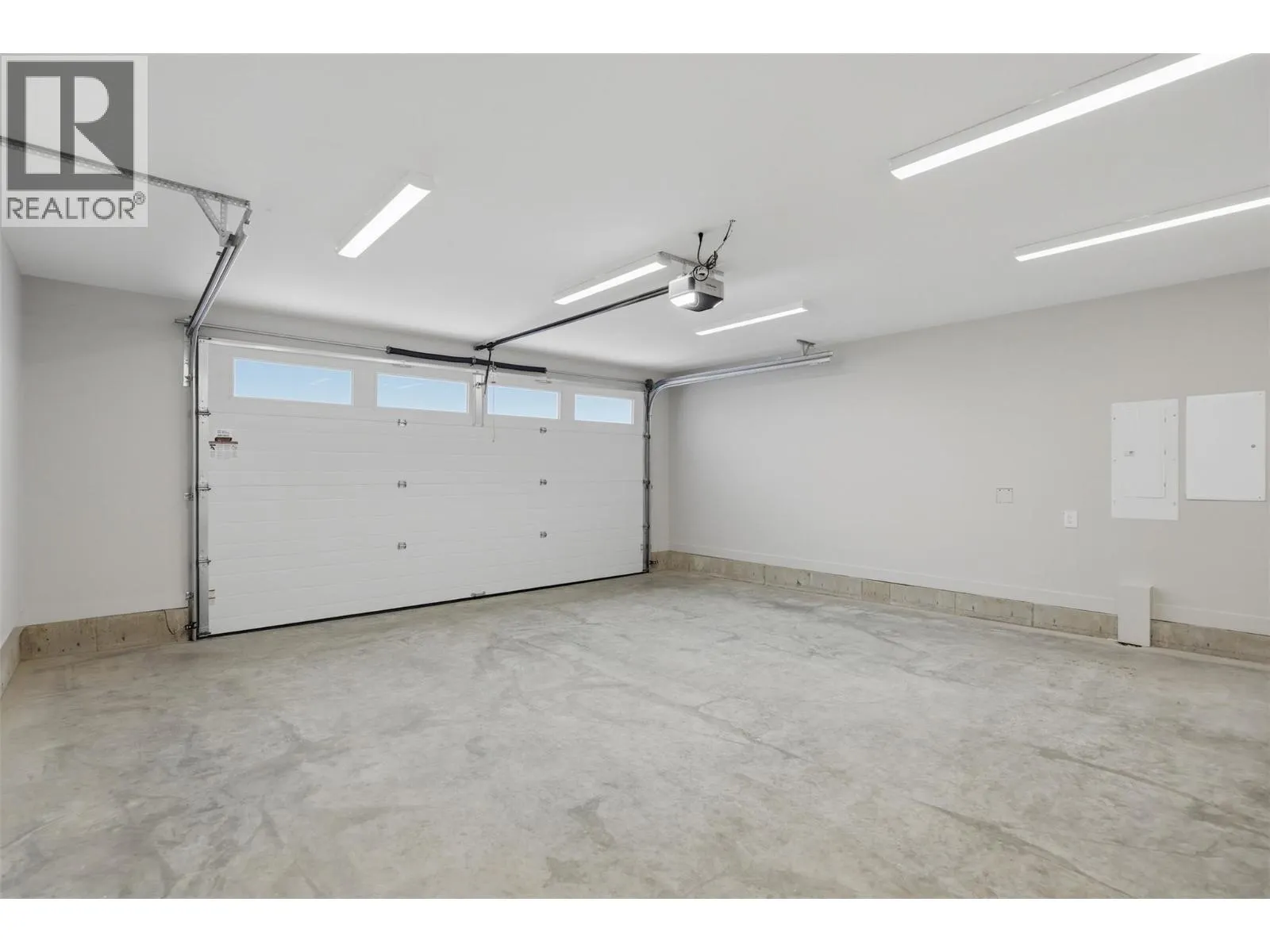 38 RUE CHEVAL NOIR Unit# 411