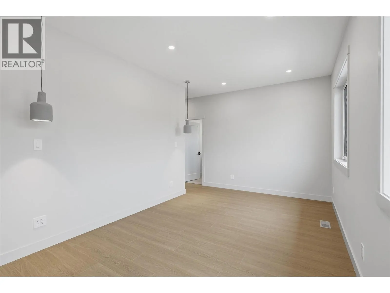 38 RUE CHEVAL NOIR Unit# 411