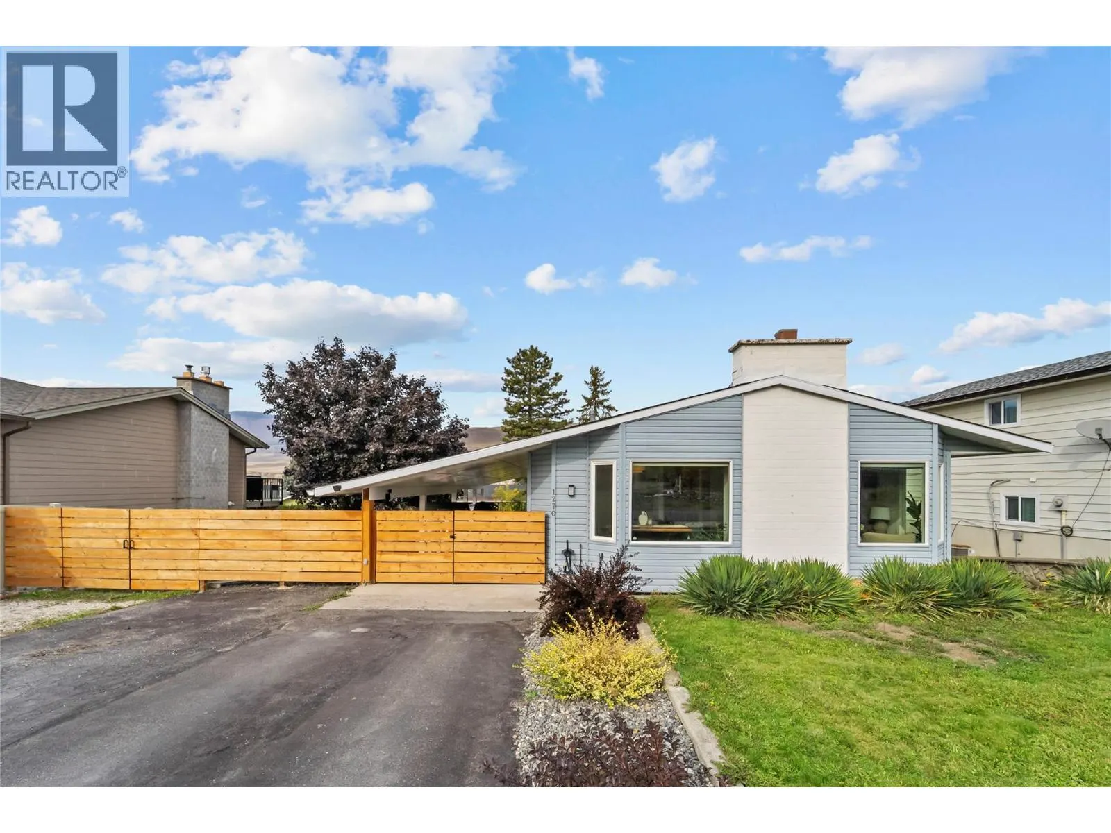 1270 Heustis Drive