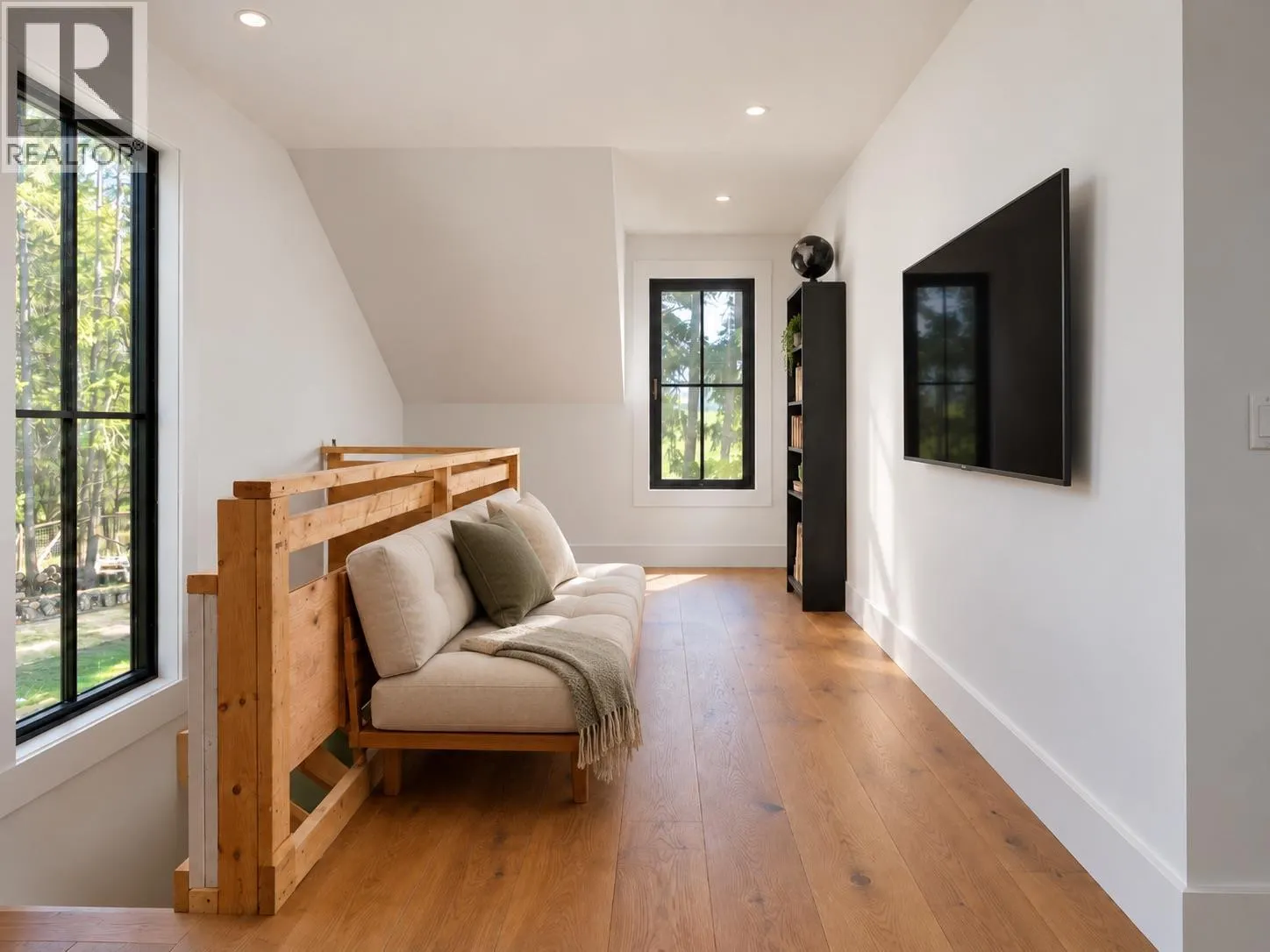 96 Bloom Road