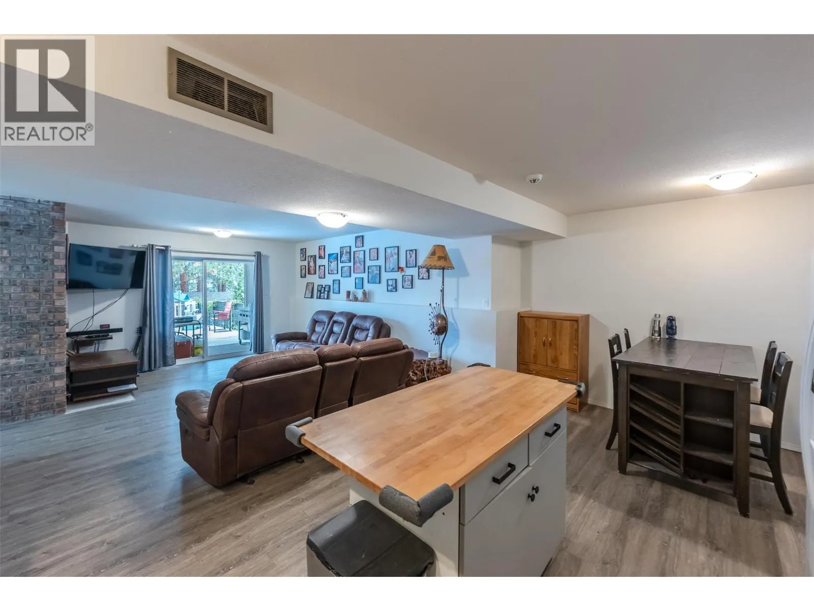 138 Evergreen Crescent