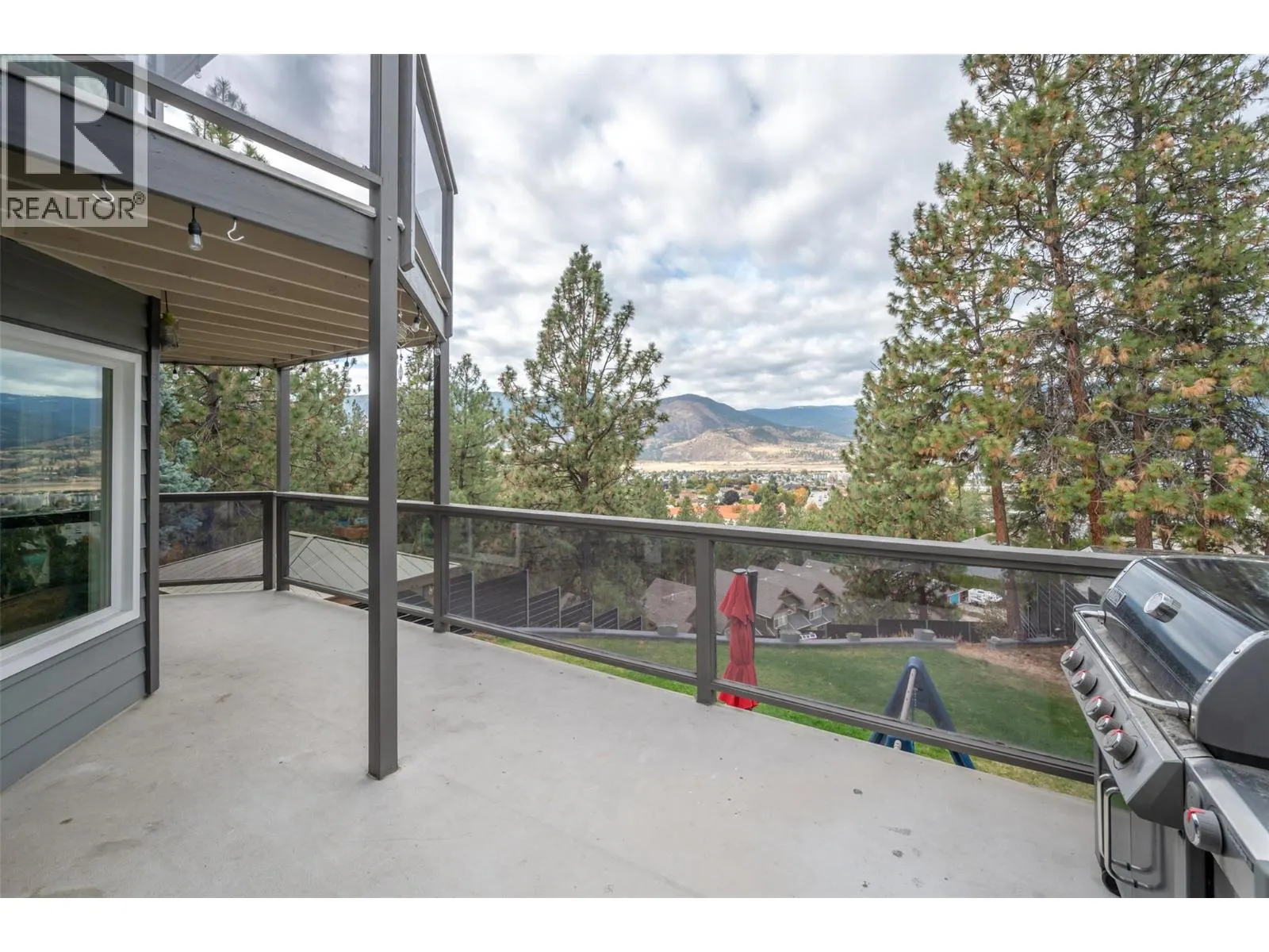138 Evergreen Crescent