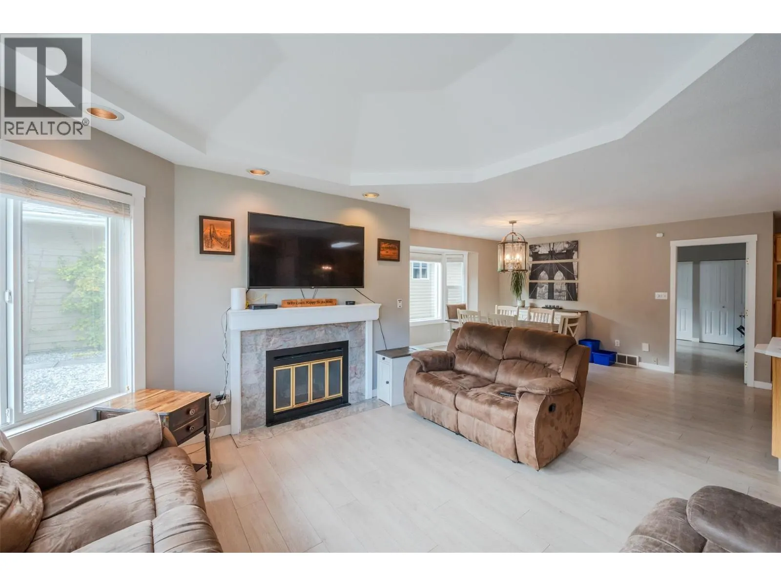 138 Evergreen Crescent