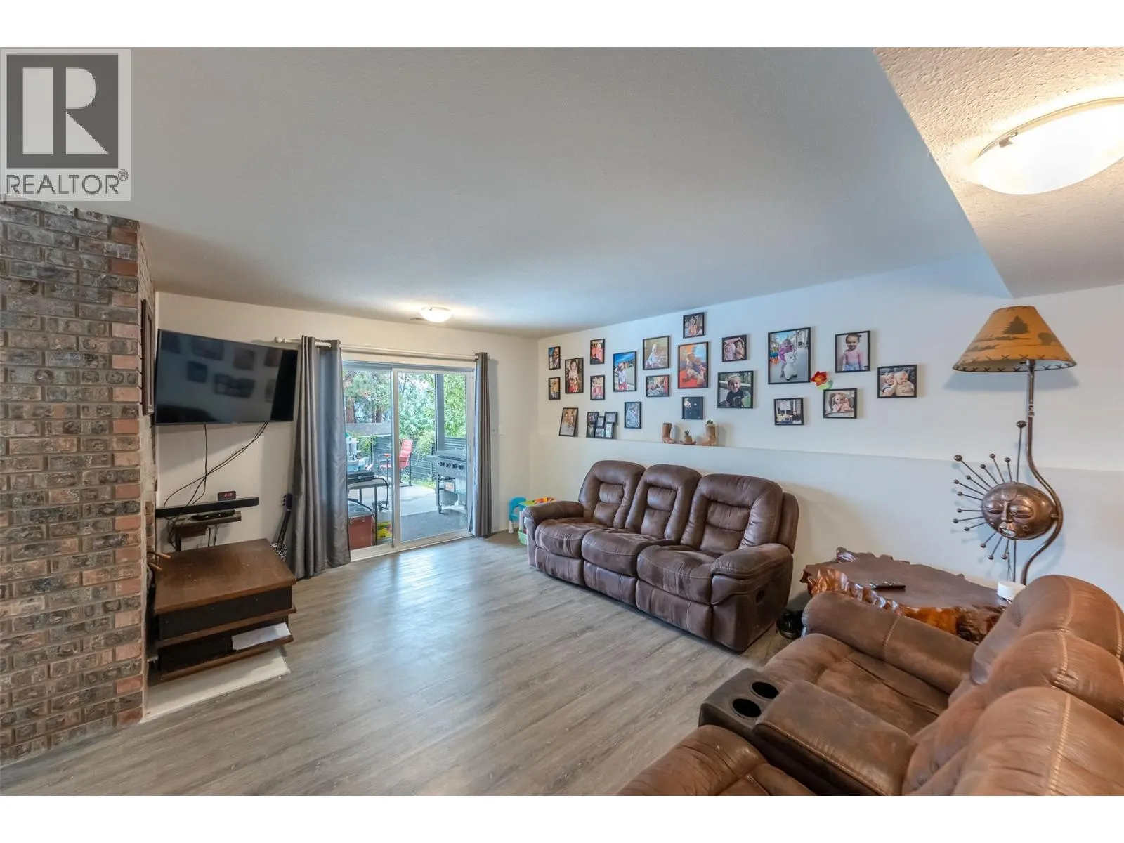 138 Evergreen Crescent