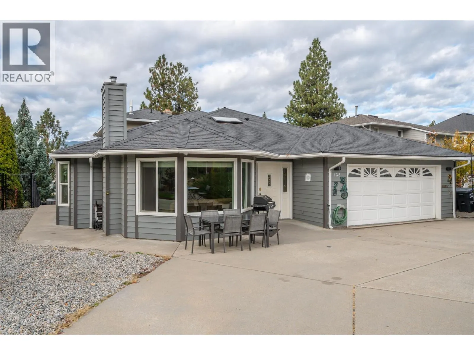 138 Evergreen Crescent