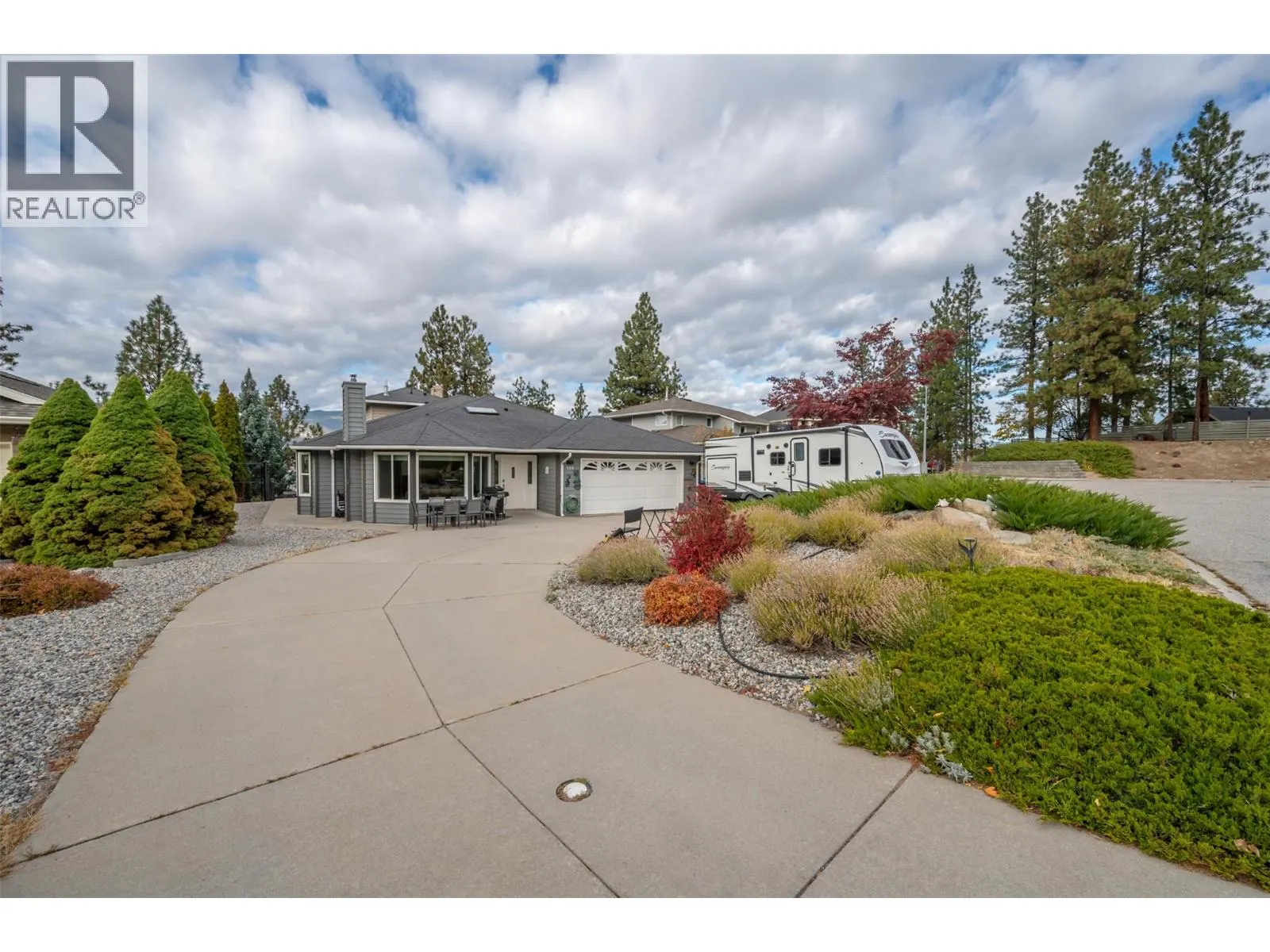 138 Evergreen Crescent
