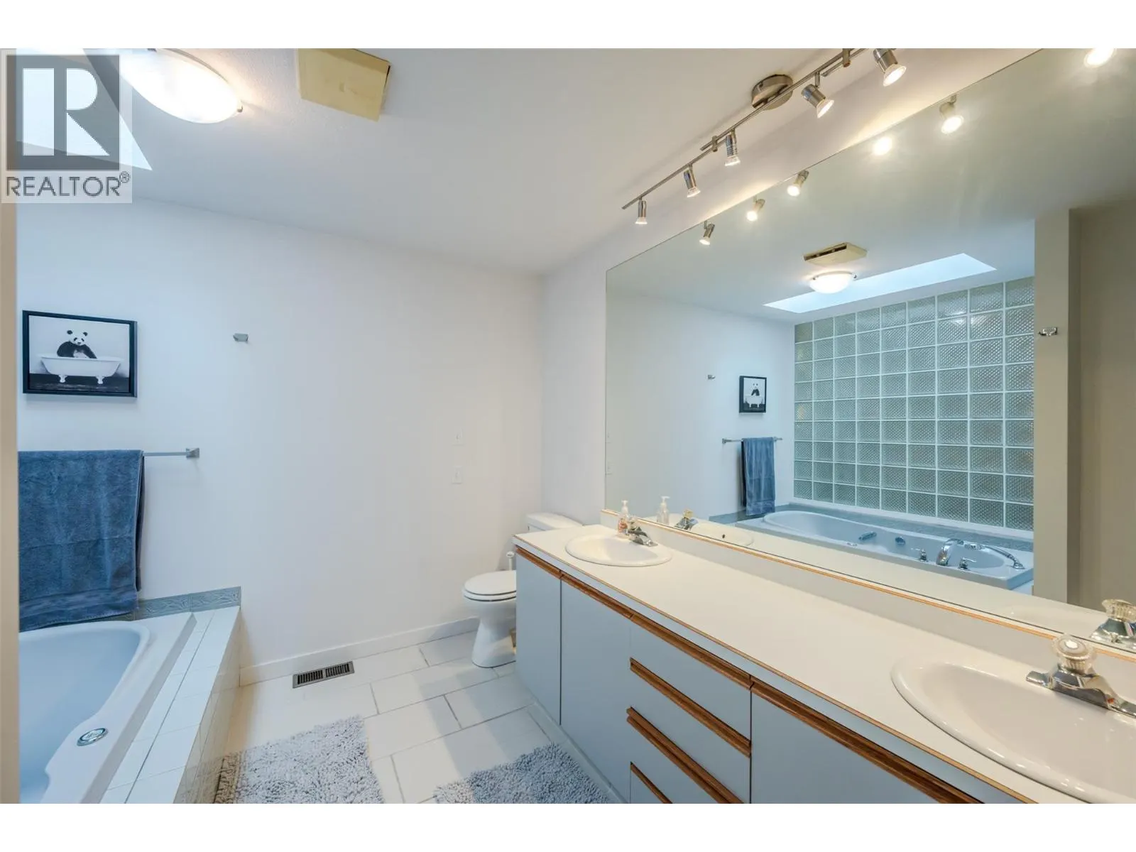 138 Evergreen Crescent
