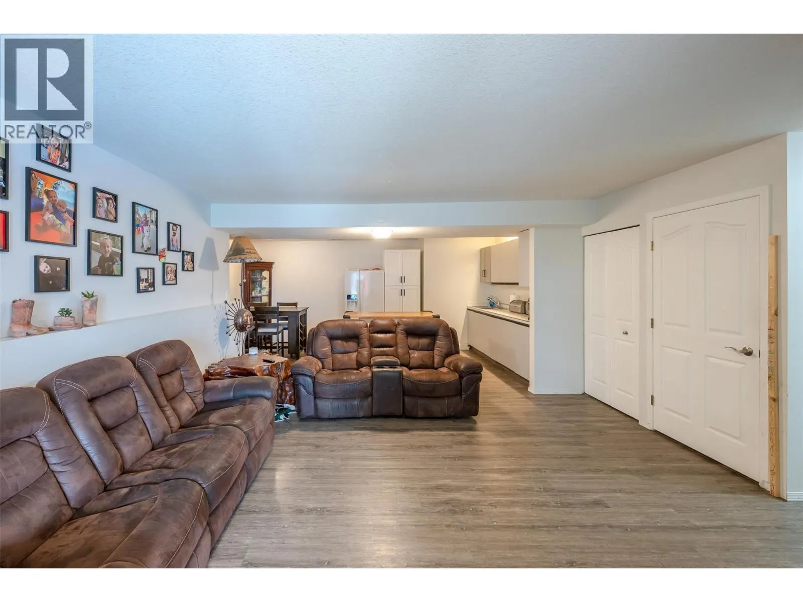 138 Evergreen Crescent