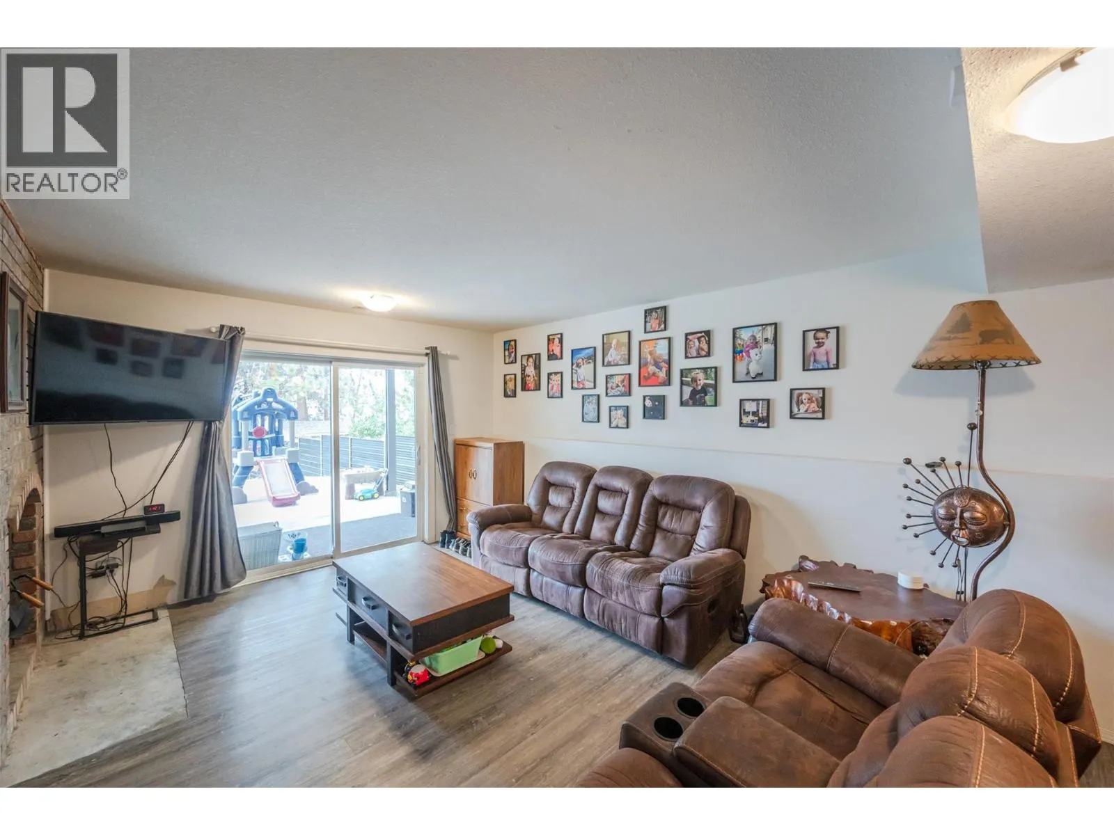 138 Evergreen Crescent