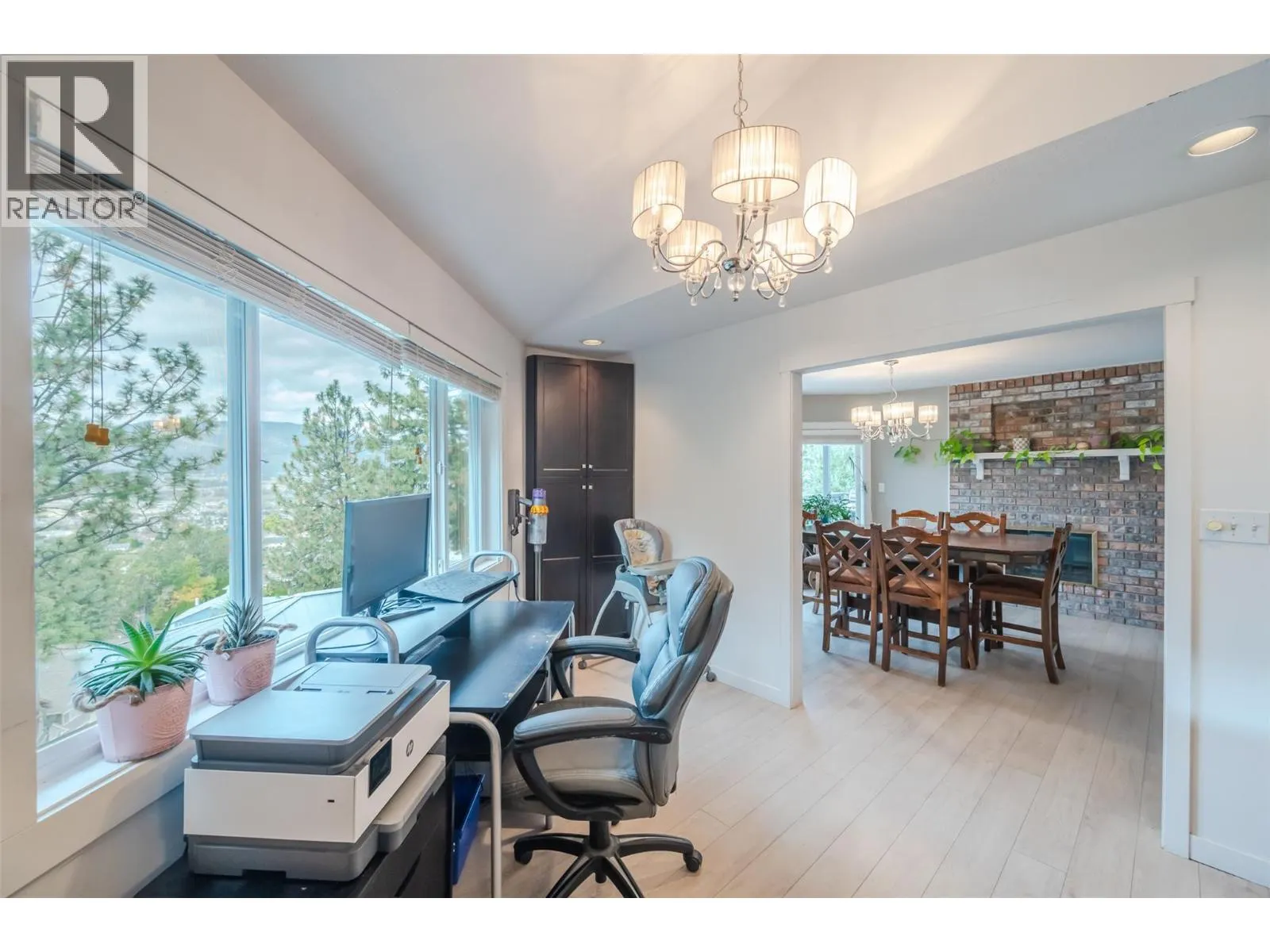 138 Evergreen Crescent