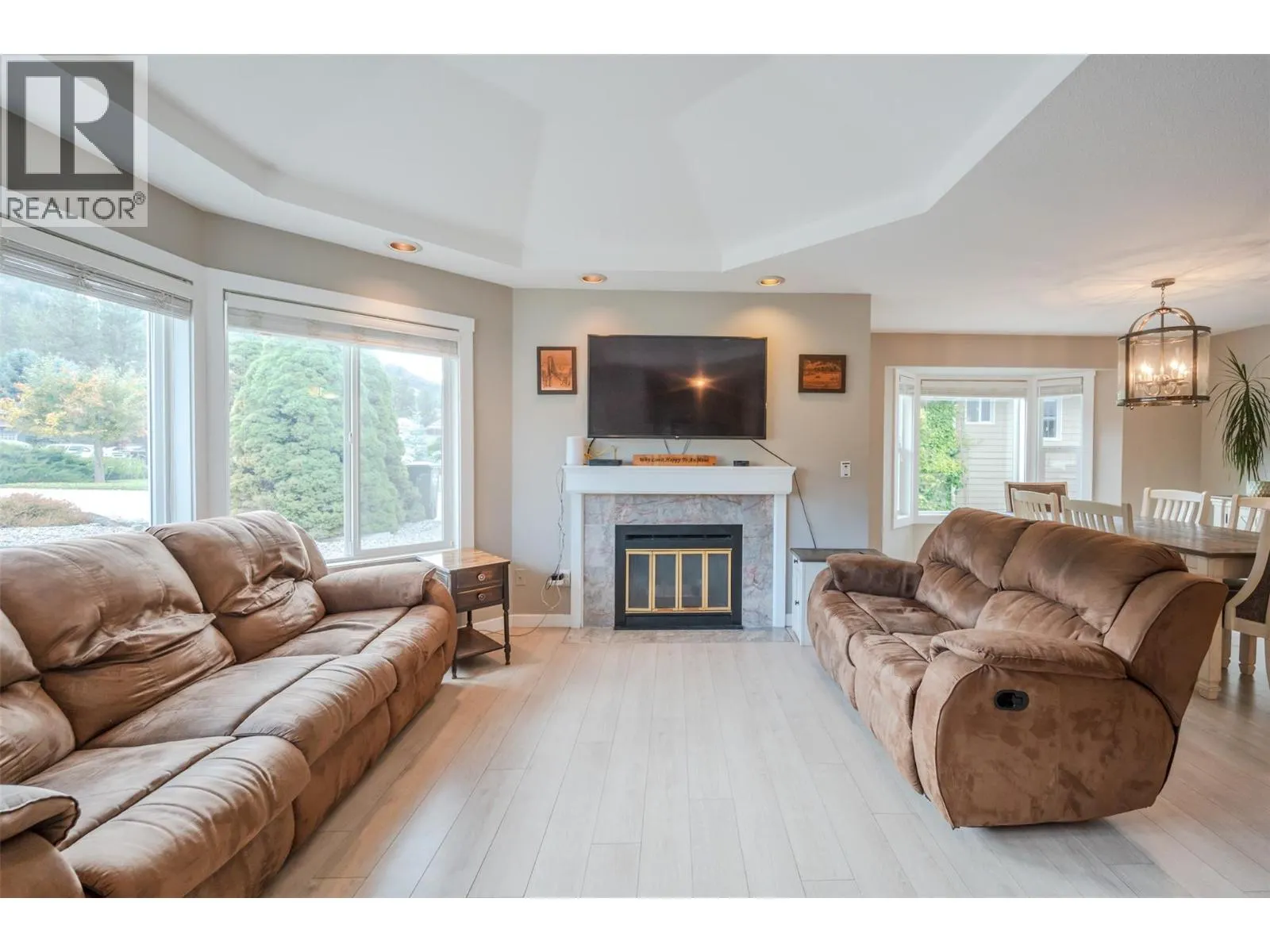 138 Evergreen Crescent