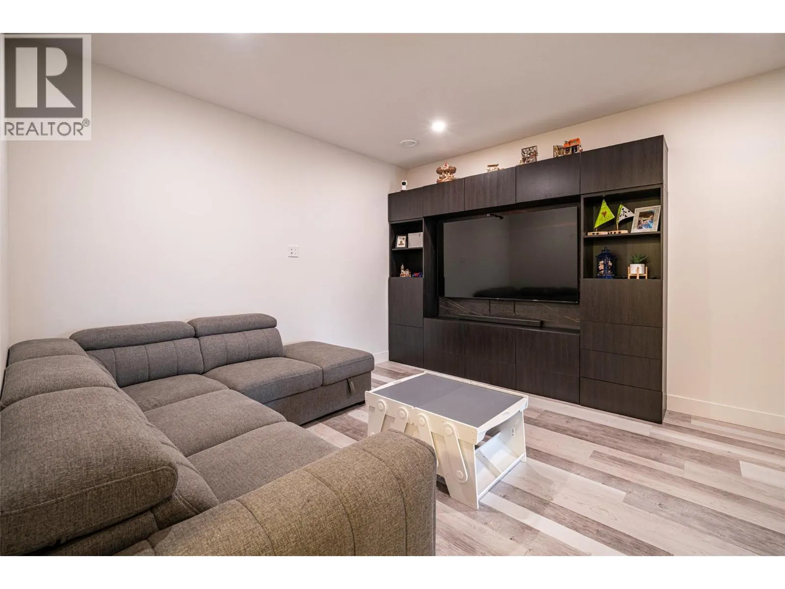 881 Mt.Ida Drive