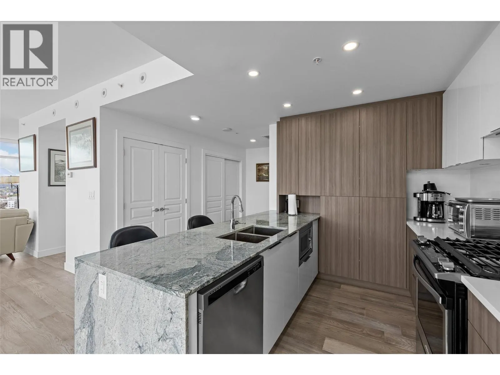 1151 Sunset Drive Unit# 1504