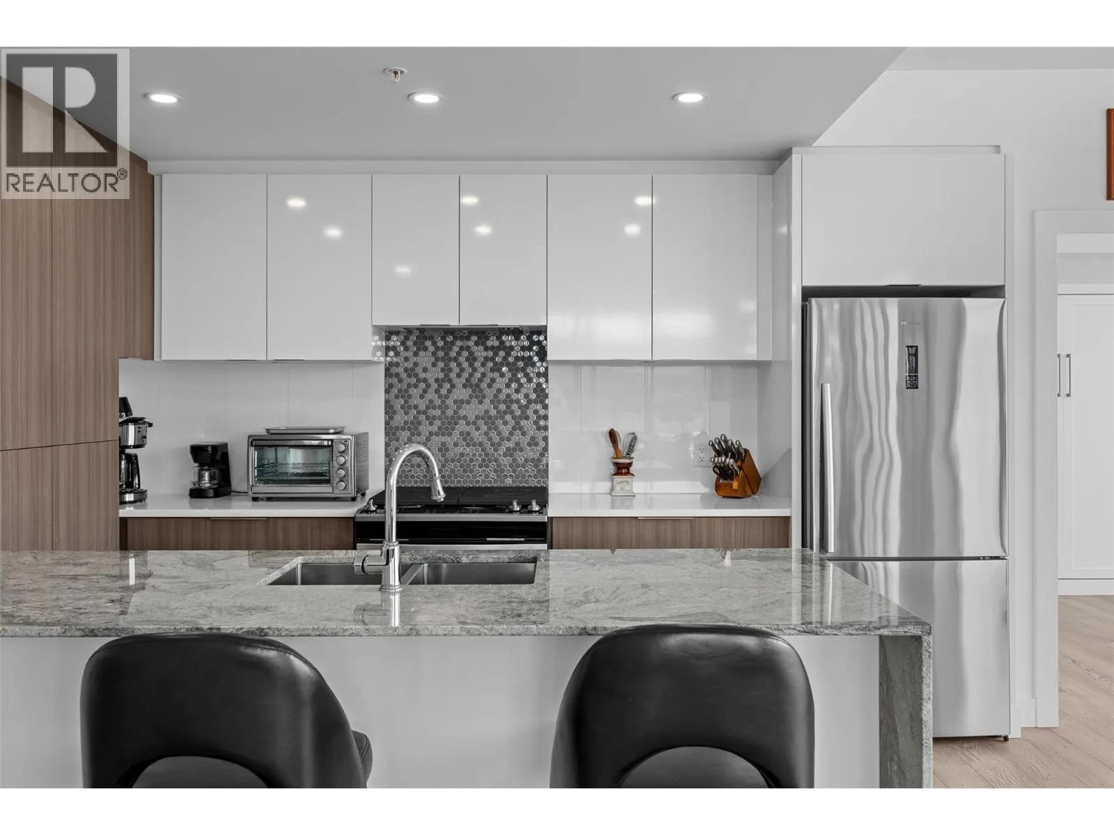 1151 Sunset Drive Unit# 1504