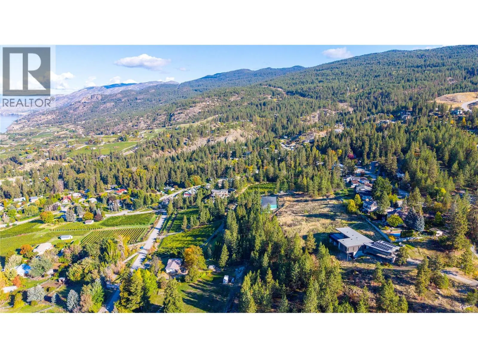 2864 Arawana Road