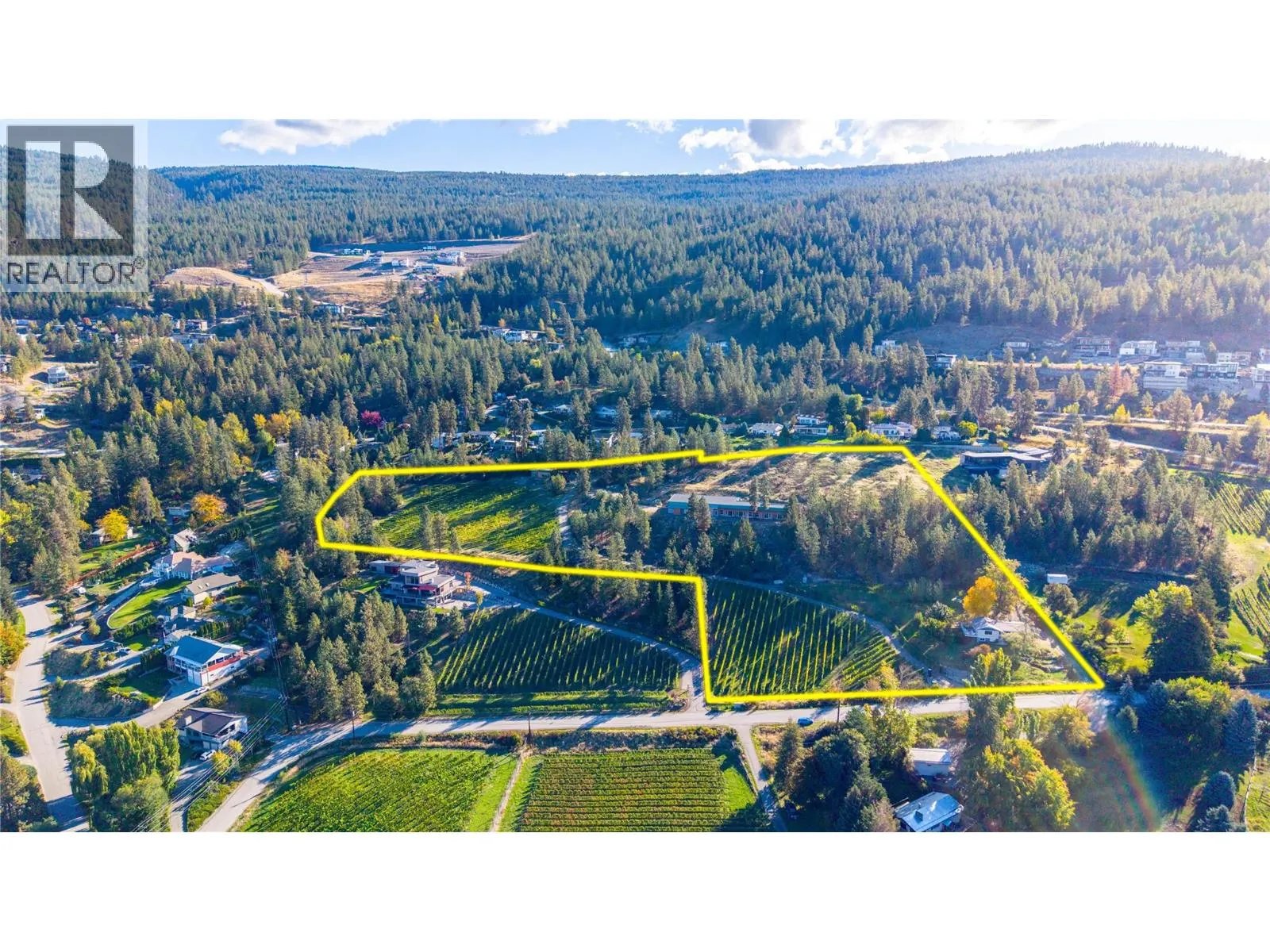 2864 Arawana Road