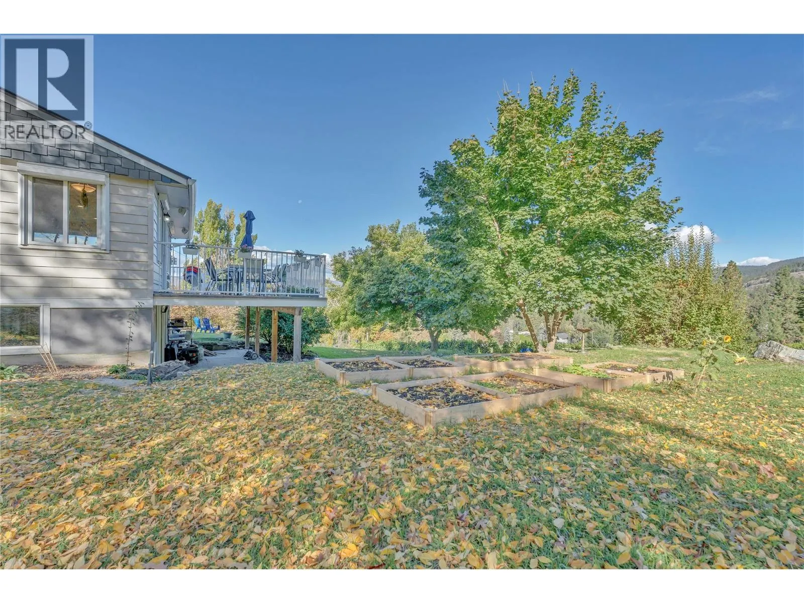 2864 Arawana Road