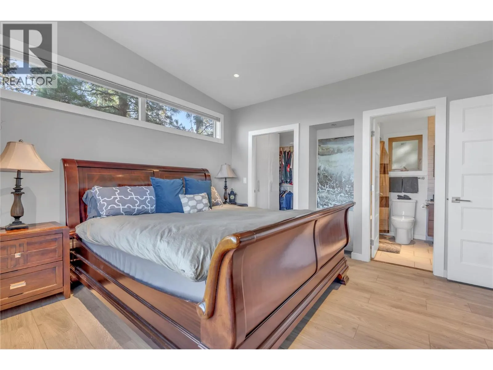 2864 Arawana Road