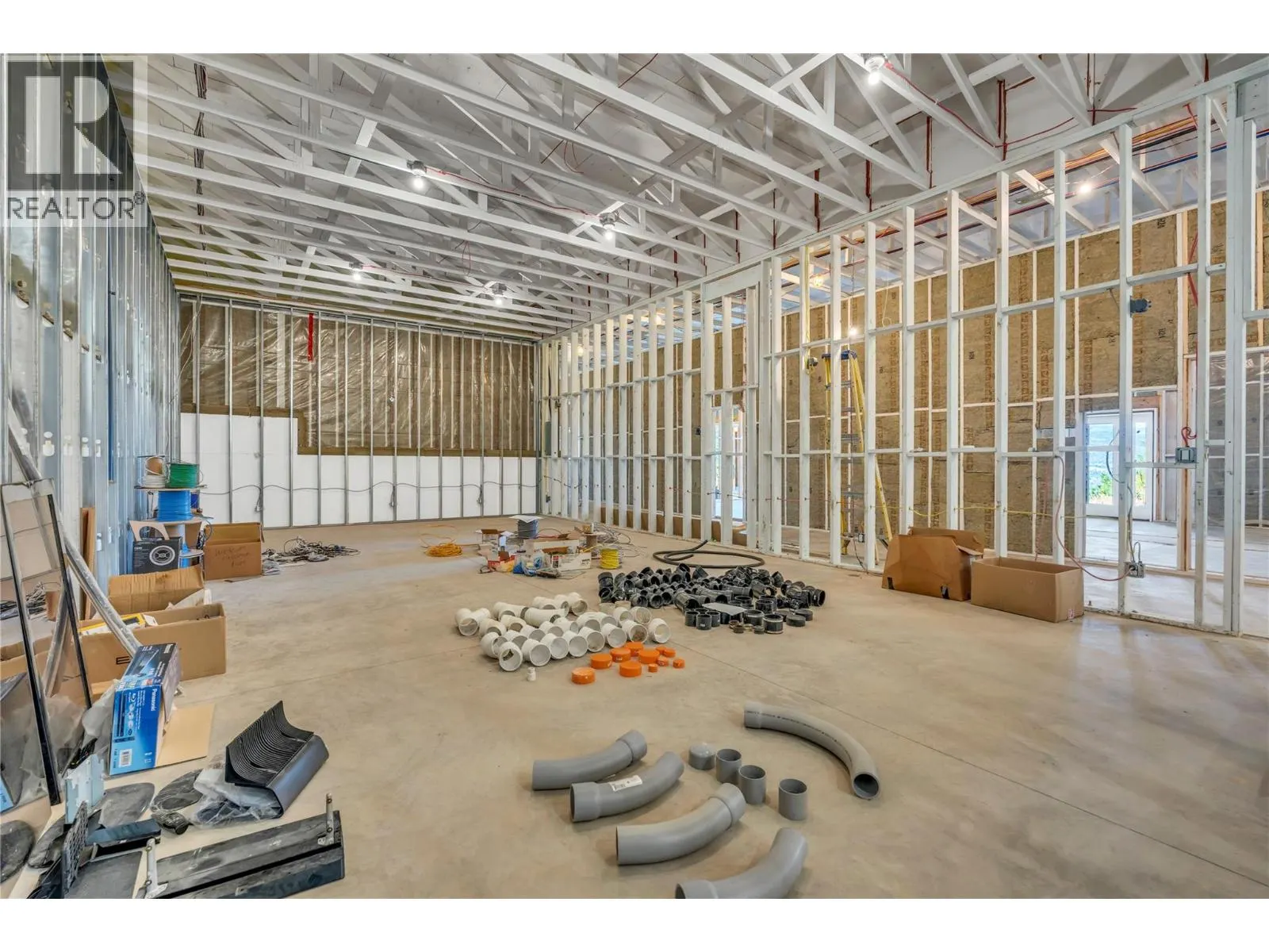 2864 Arawana Road
