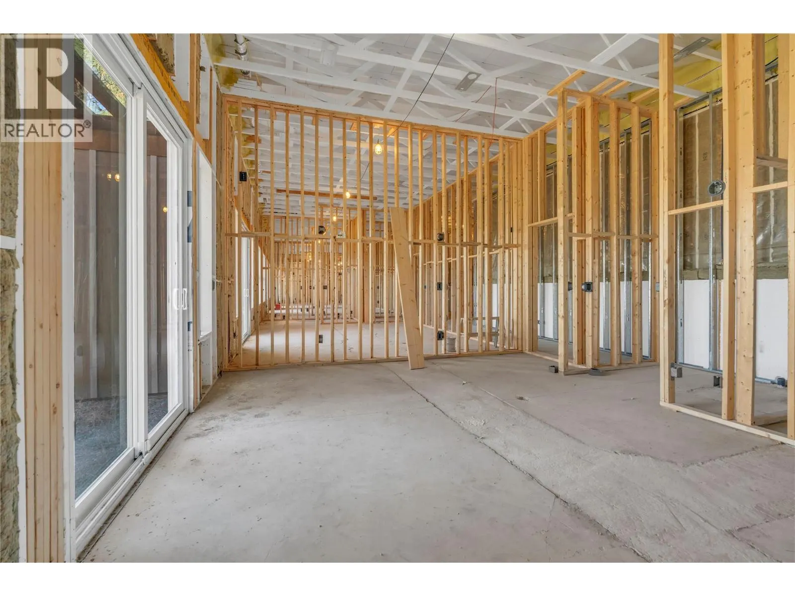 2864 Arawana Road