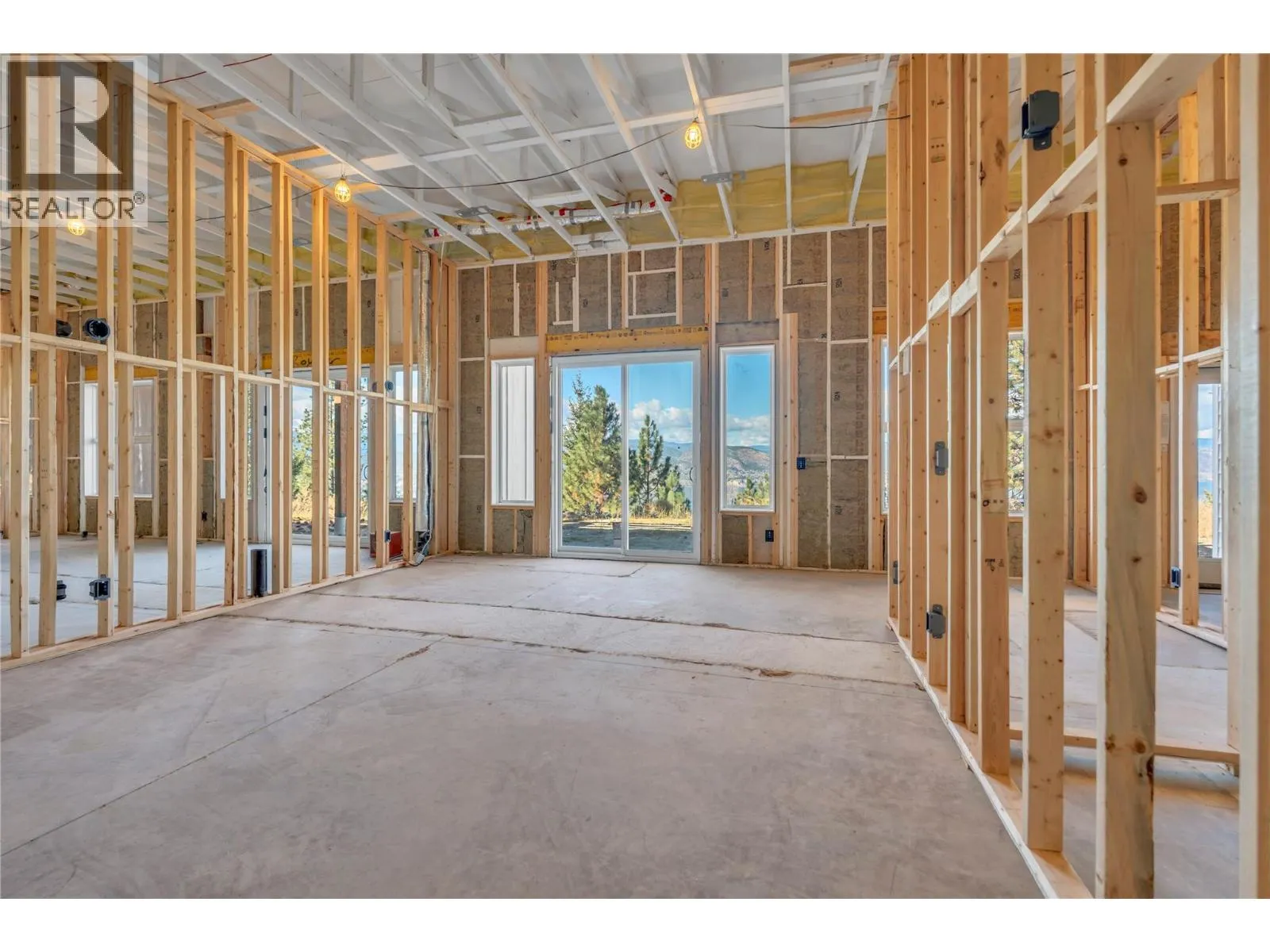 2864 Arawana Road